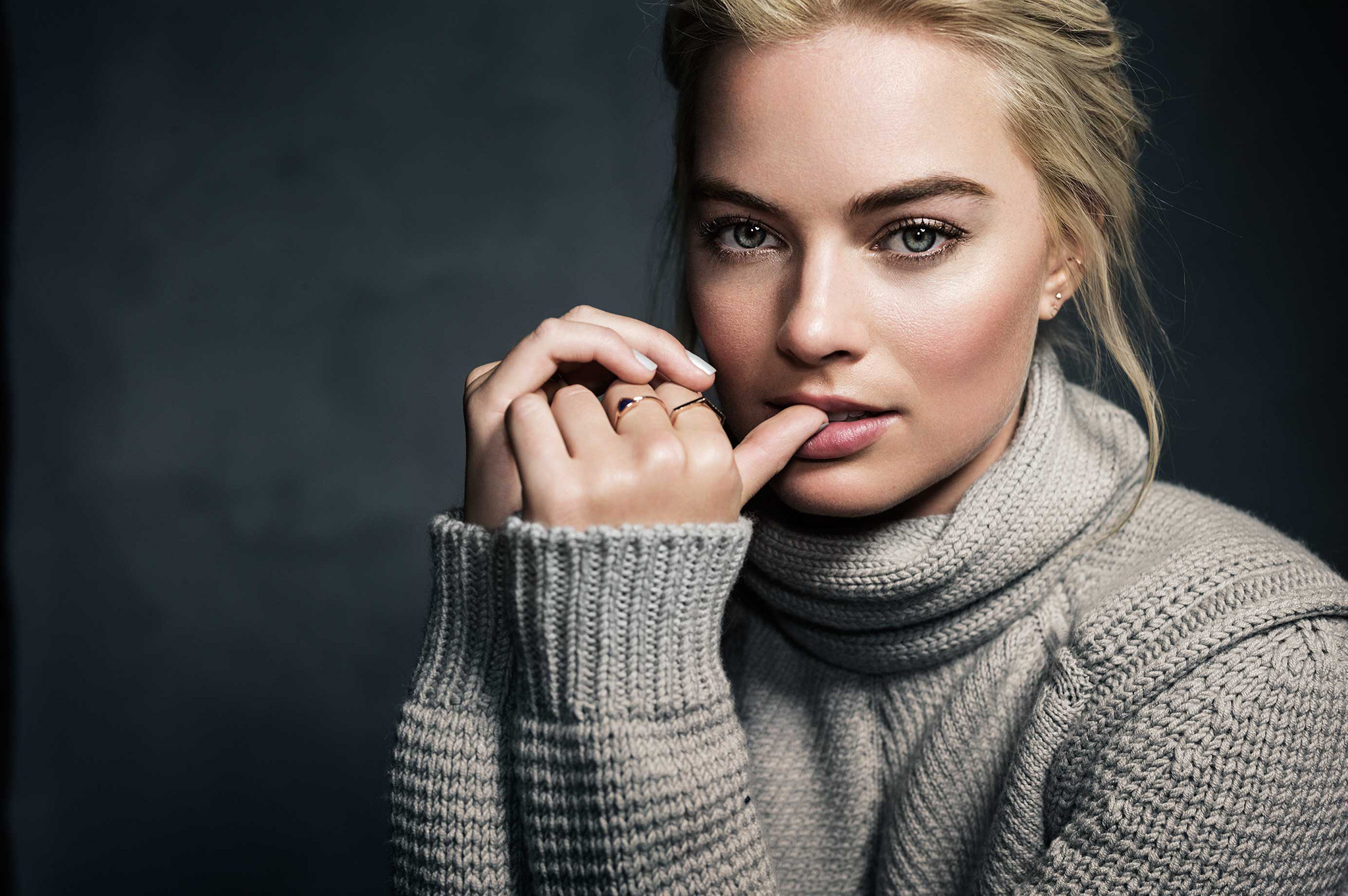 The Wrap, Margot Robbie Wallpaper, 2050x1370 HD Desktop