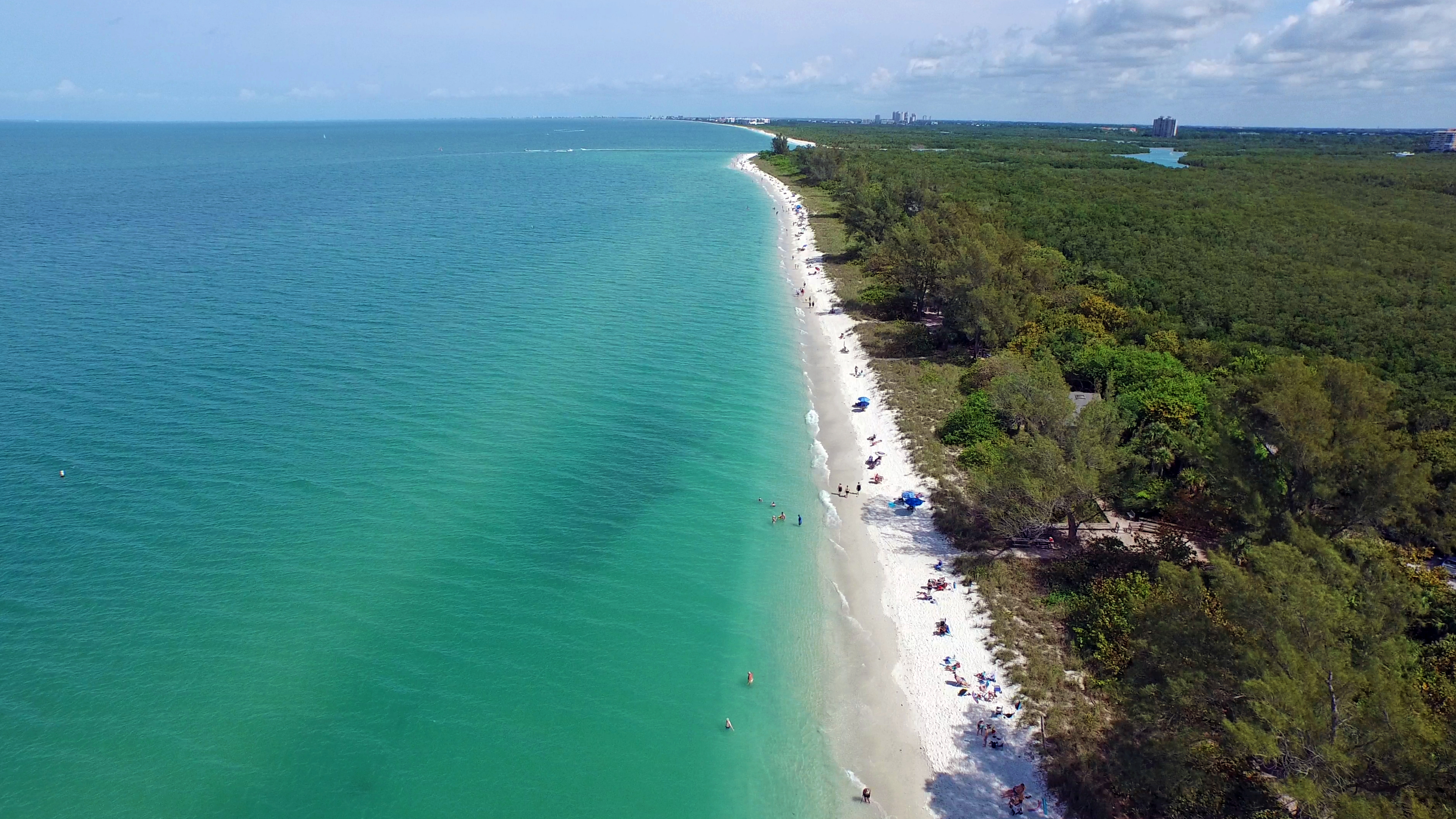 Naples, Florida, Tropical garden studio, Beach proximity, 3840x2160 4K Desktop