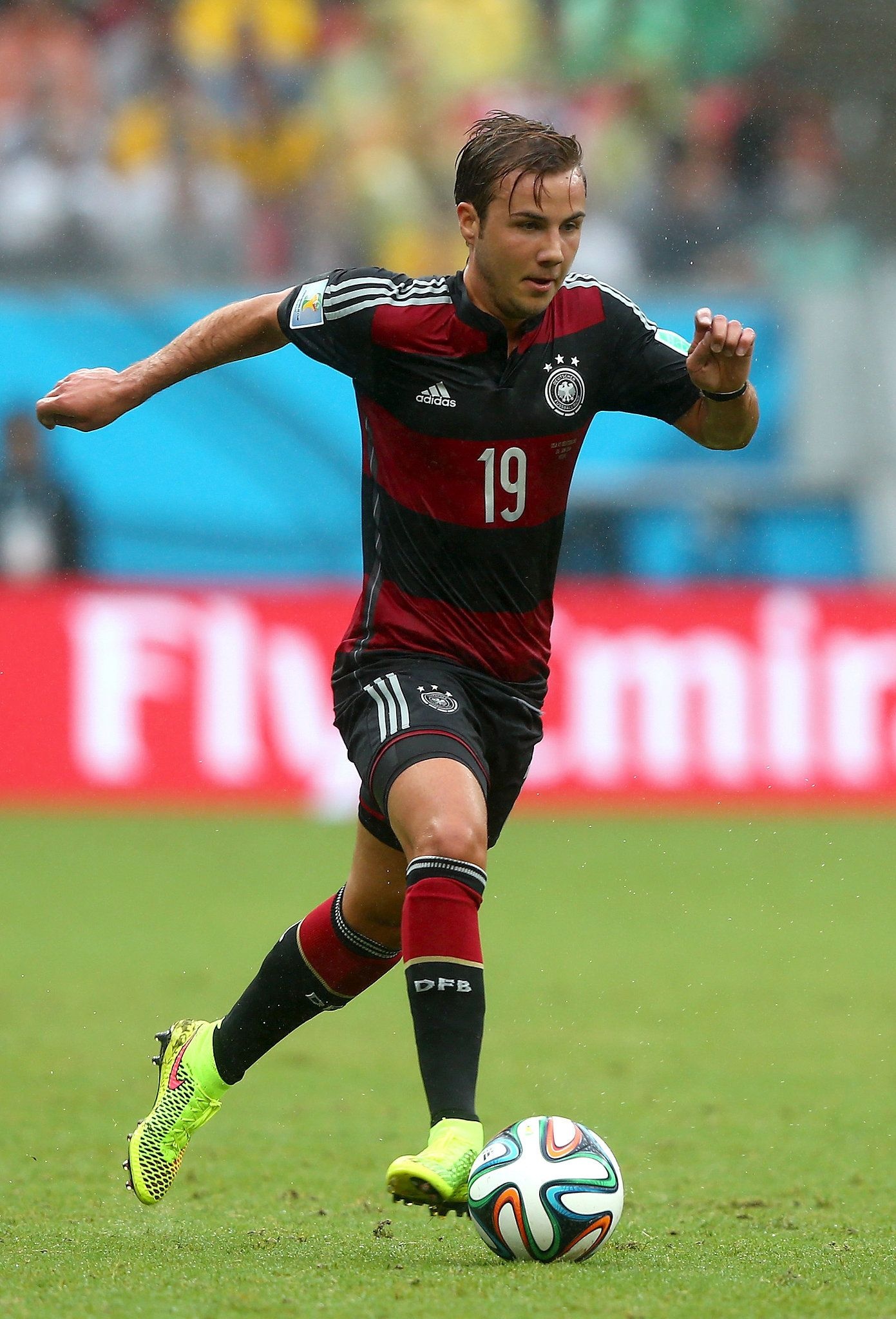 Mario Gotze, Footballer hunk, Sports icon, Athlete style, 1400x2050 HD Phone