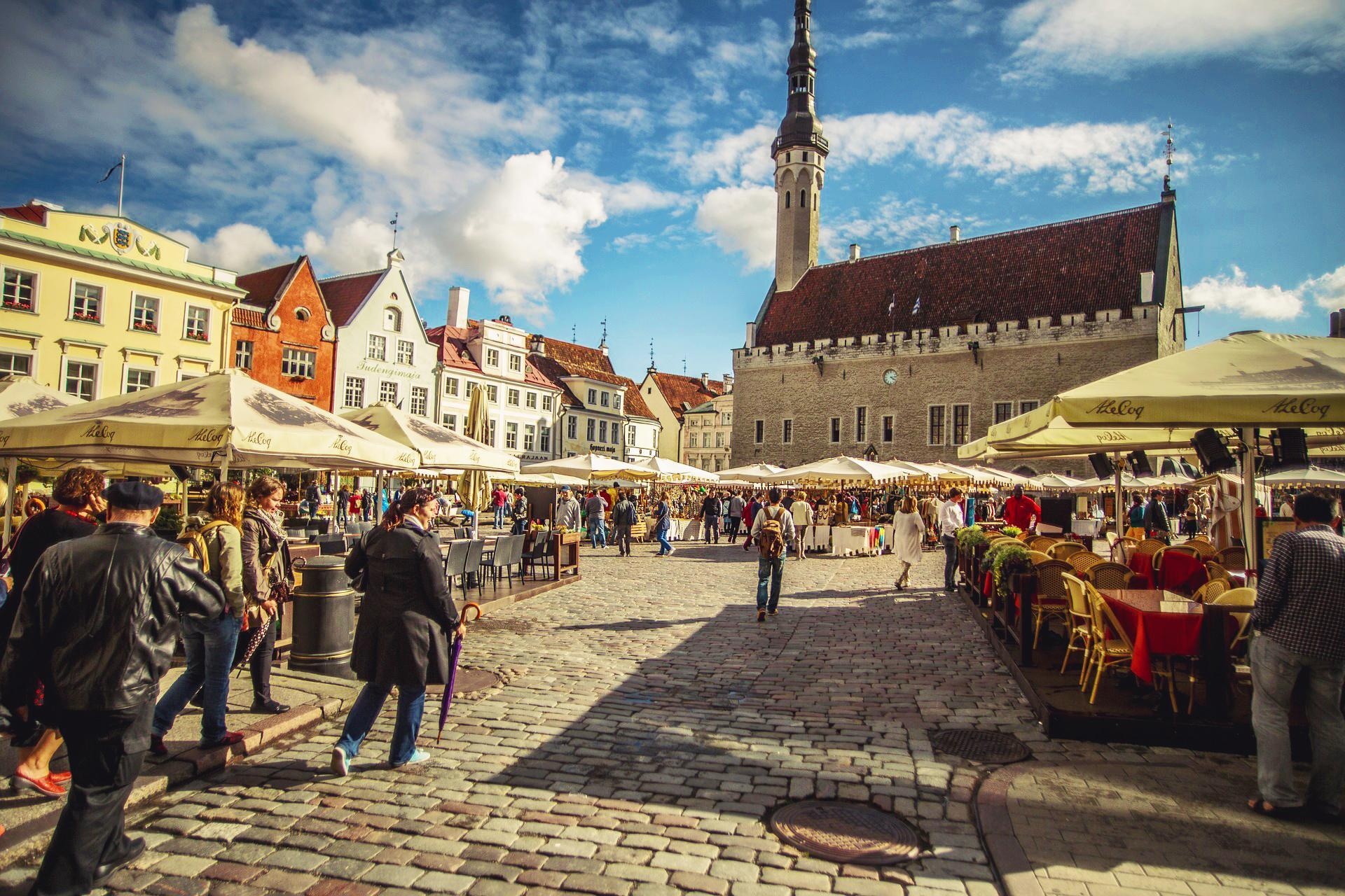 Tallinn, Estonia, Into Baltics exploration, Discovering the city, 1920x1280 HD Desktop