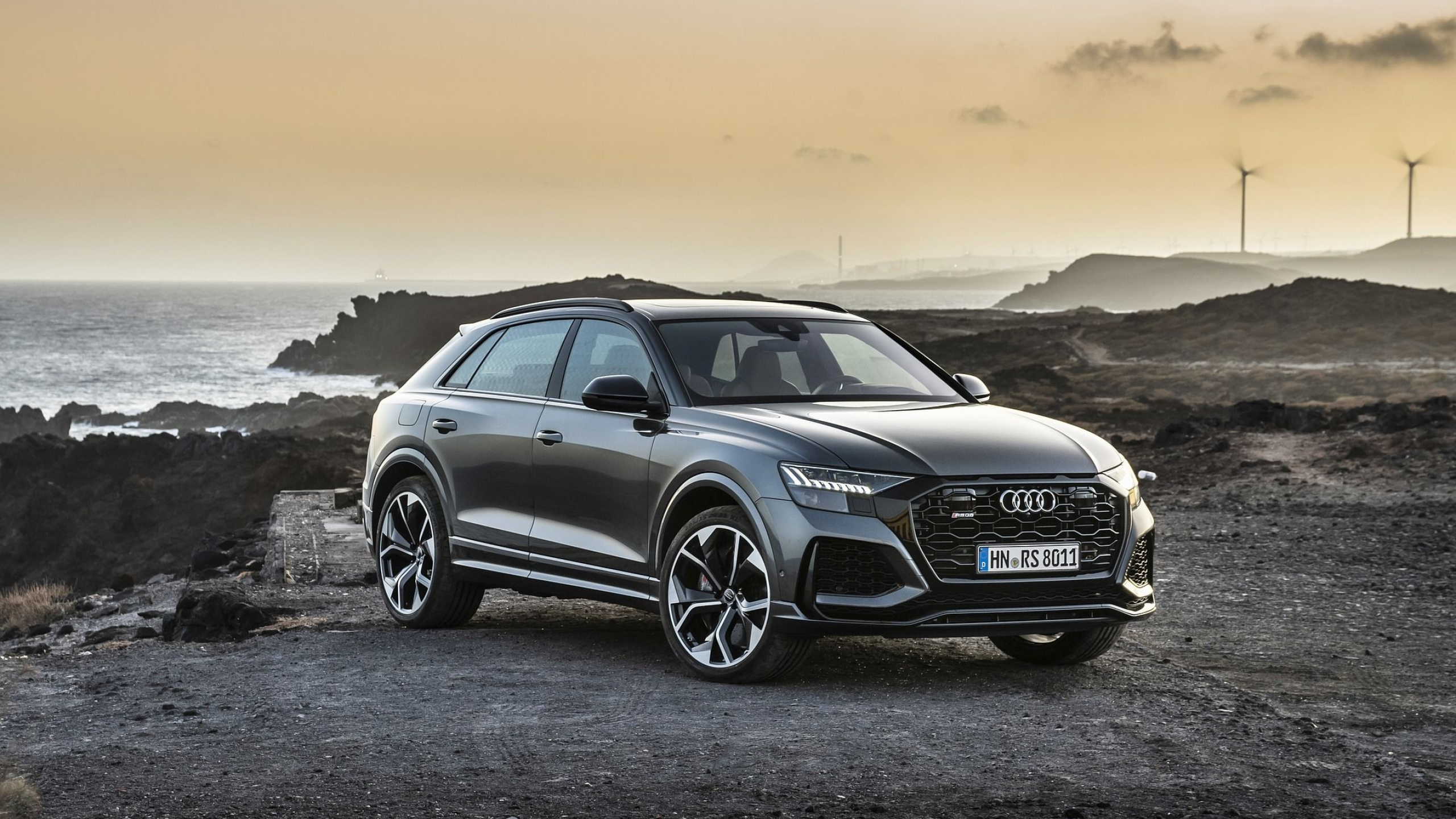 Audi Q8, Sporty SUV, High-performance vehicle, Sleek design, 2560x1440 HD Desktop