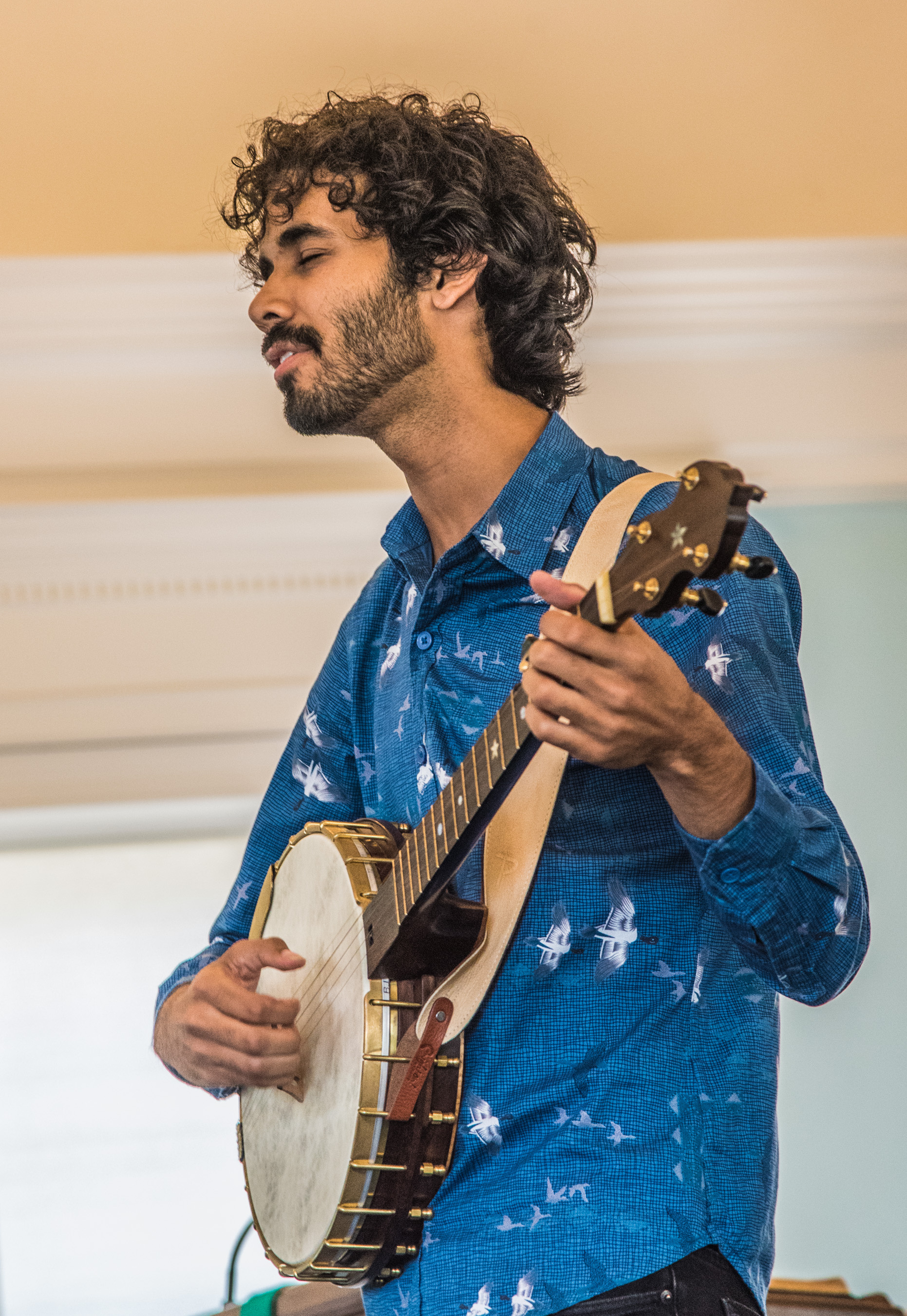 Jake Blount, Fiddler and banjo player, Acoustic concert, Springfield Presbyterian Church, 1870x2700 HD Phone