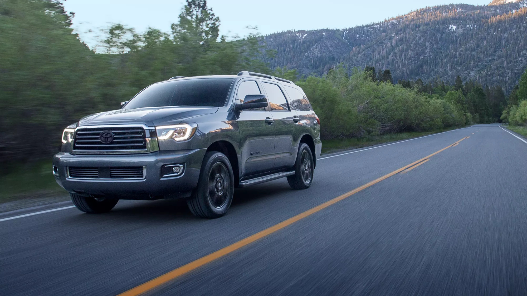 Toyota Sequoia 2023, Improved performance, Advanced technology, Versatile capability, 2000x1130 HD Desktop