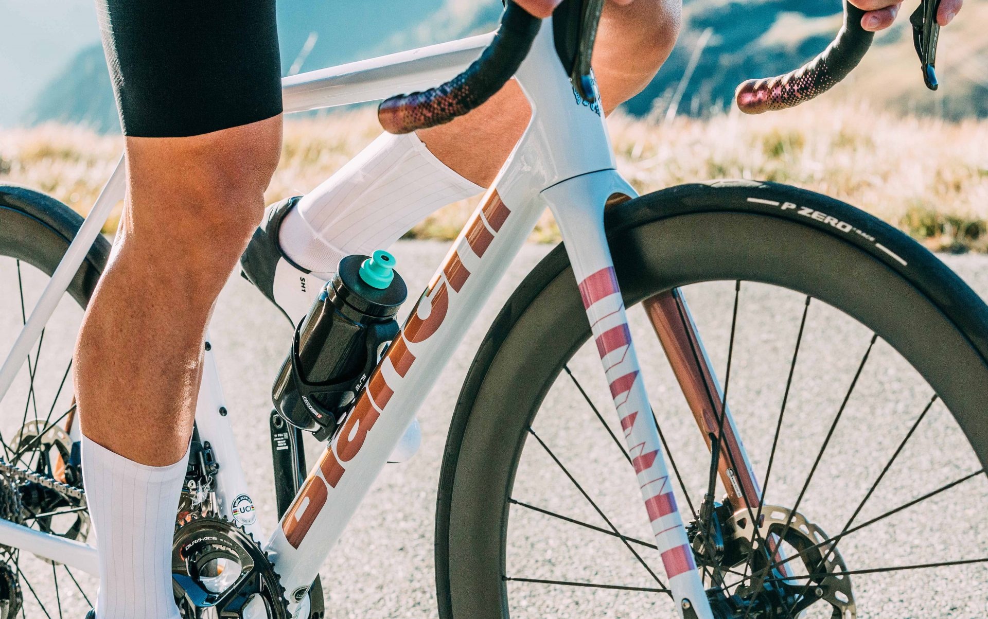 Bianchi sports, Specialissima giro105, Giro d'Italia tribute, Road bike, 1920x1210 HD Desktop