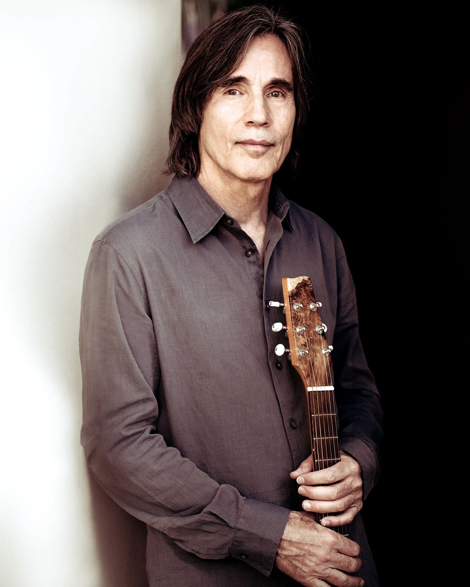 Jackson Browne, Lively concert, The Hippodrome, 1640x2050 HD Phone