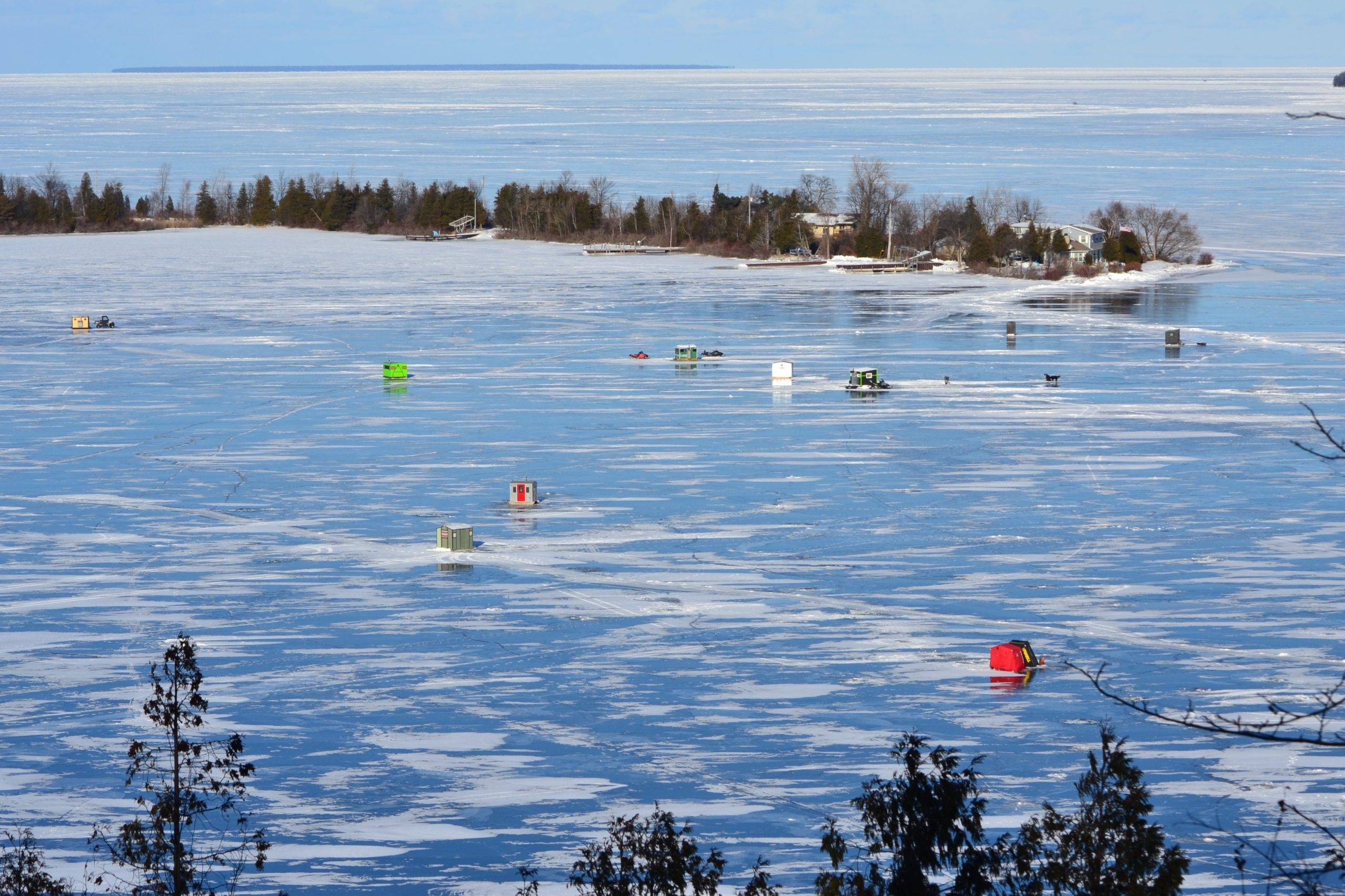 Ice Fishing, Wild things, Door County Pulse, Sports, 2560x1710 HD Desktop