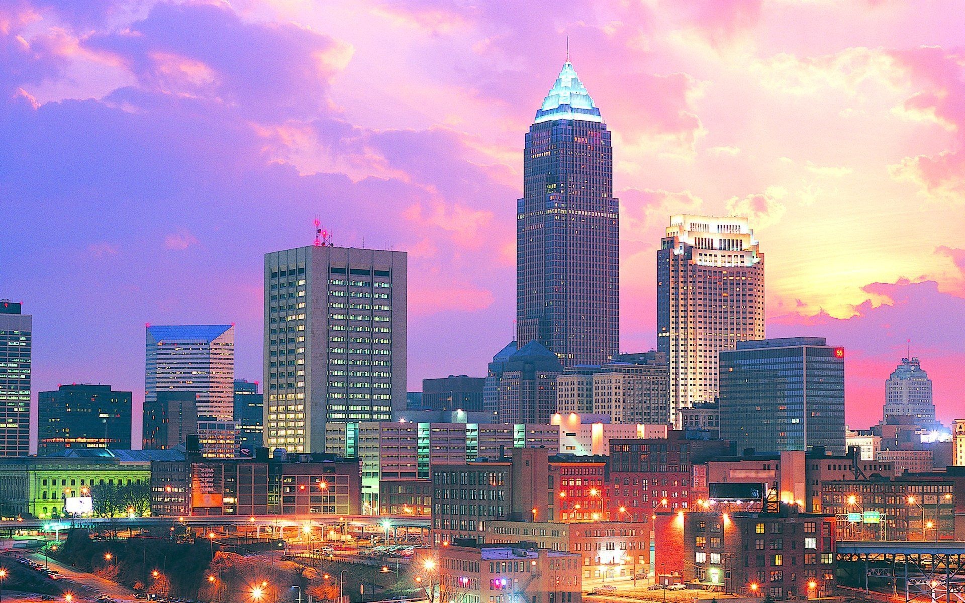 Cleveland, Unique wallpapers, City backgrounds, Local charm, 1920x1200 HD Desktop