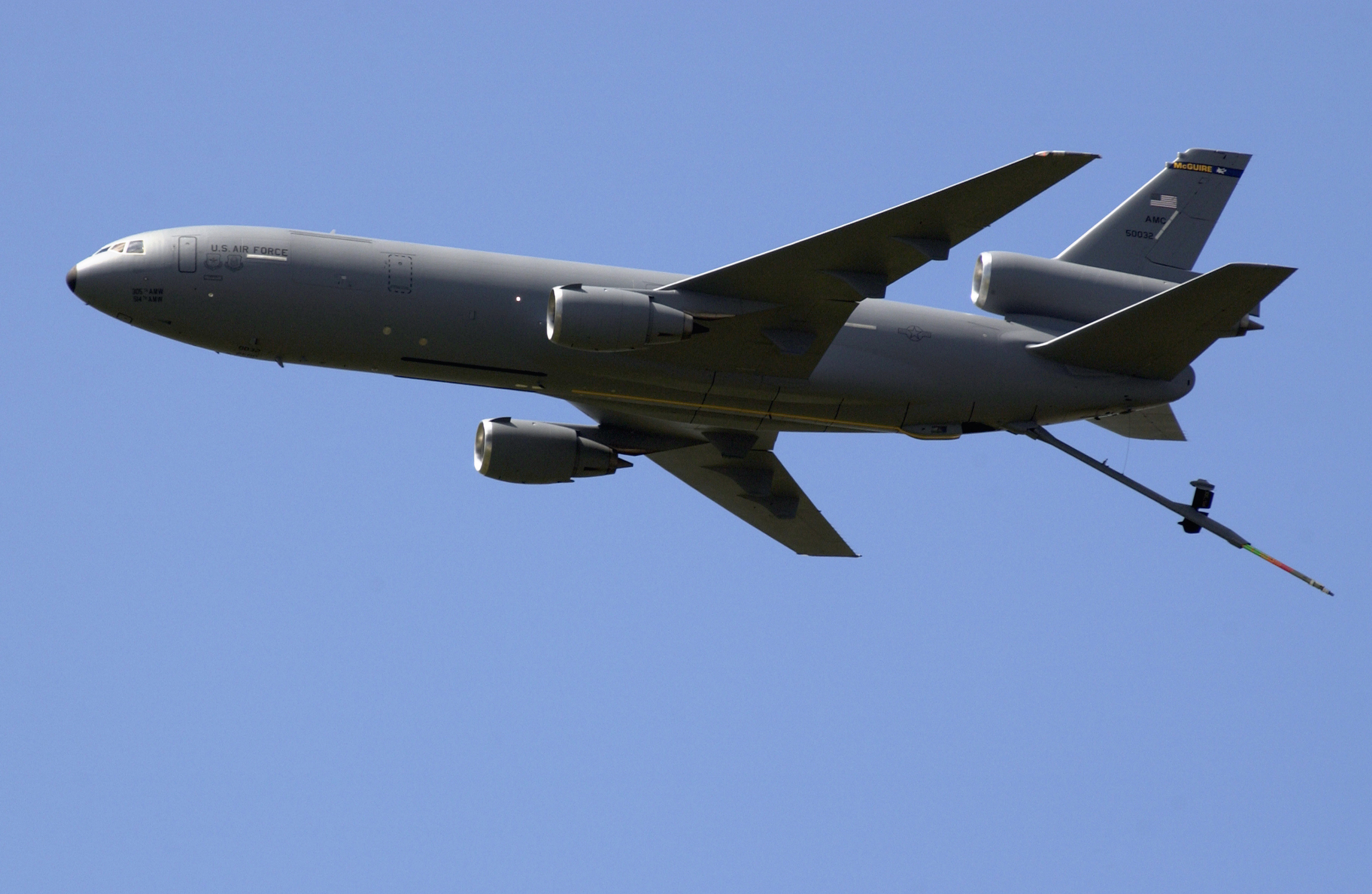 Refueling warriors, KC-10 Extender, McGuire KC-10s, Essential in-flight operations, 3010x1960 HD Desktop