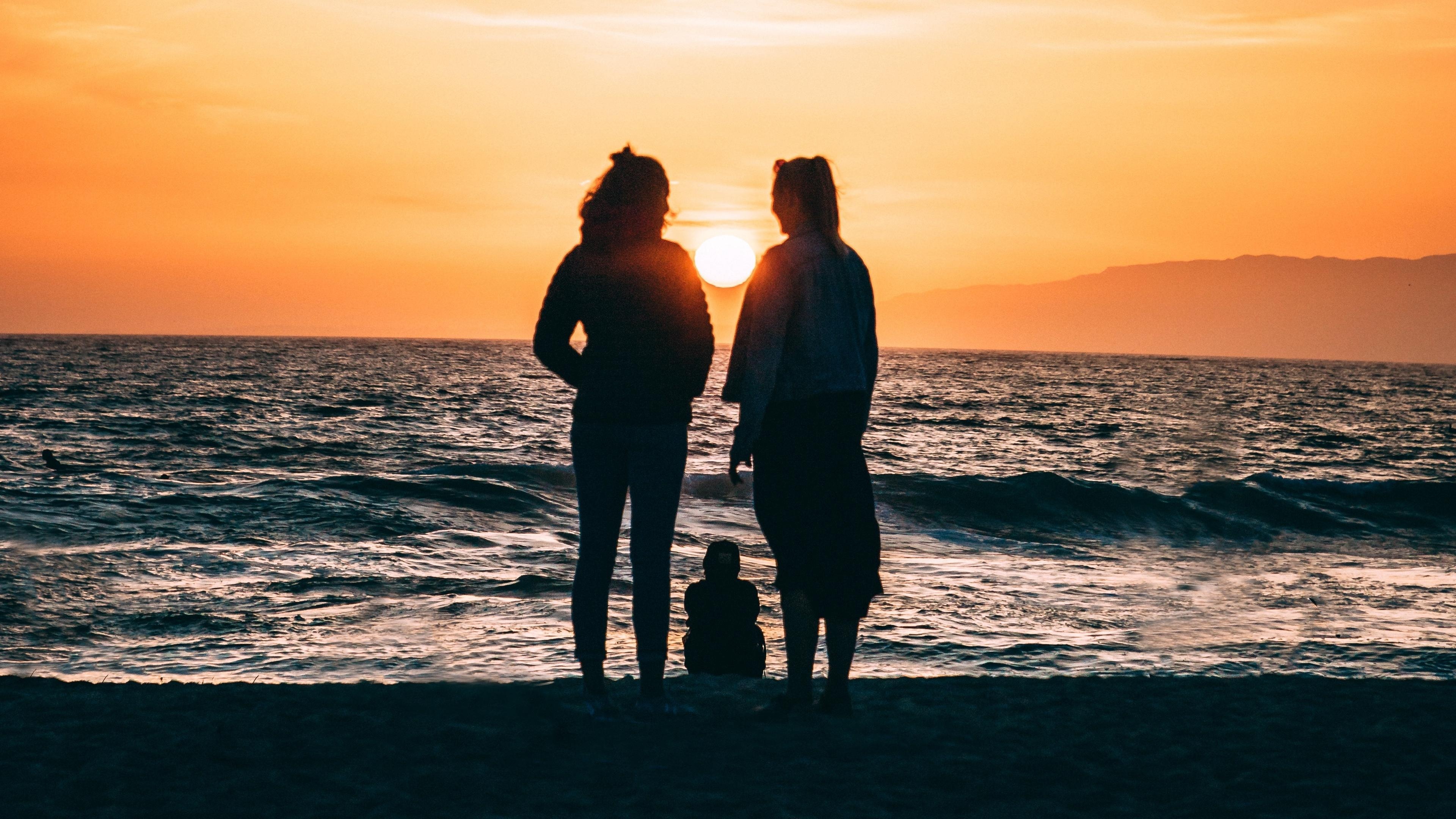 Family sunset, Golden hour, Peaceful moments, Serene beauty, 3840x2160 4K Desktop