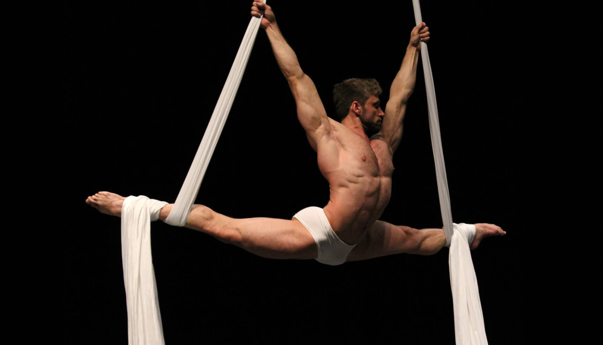 Silks aerial pole dance, Luftdisziplinen thepole, Expressive movements, Aerial grace, 1920x1100 HD Desktop