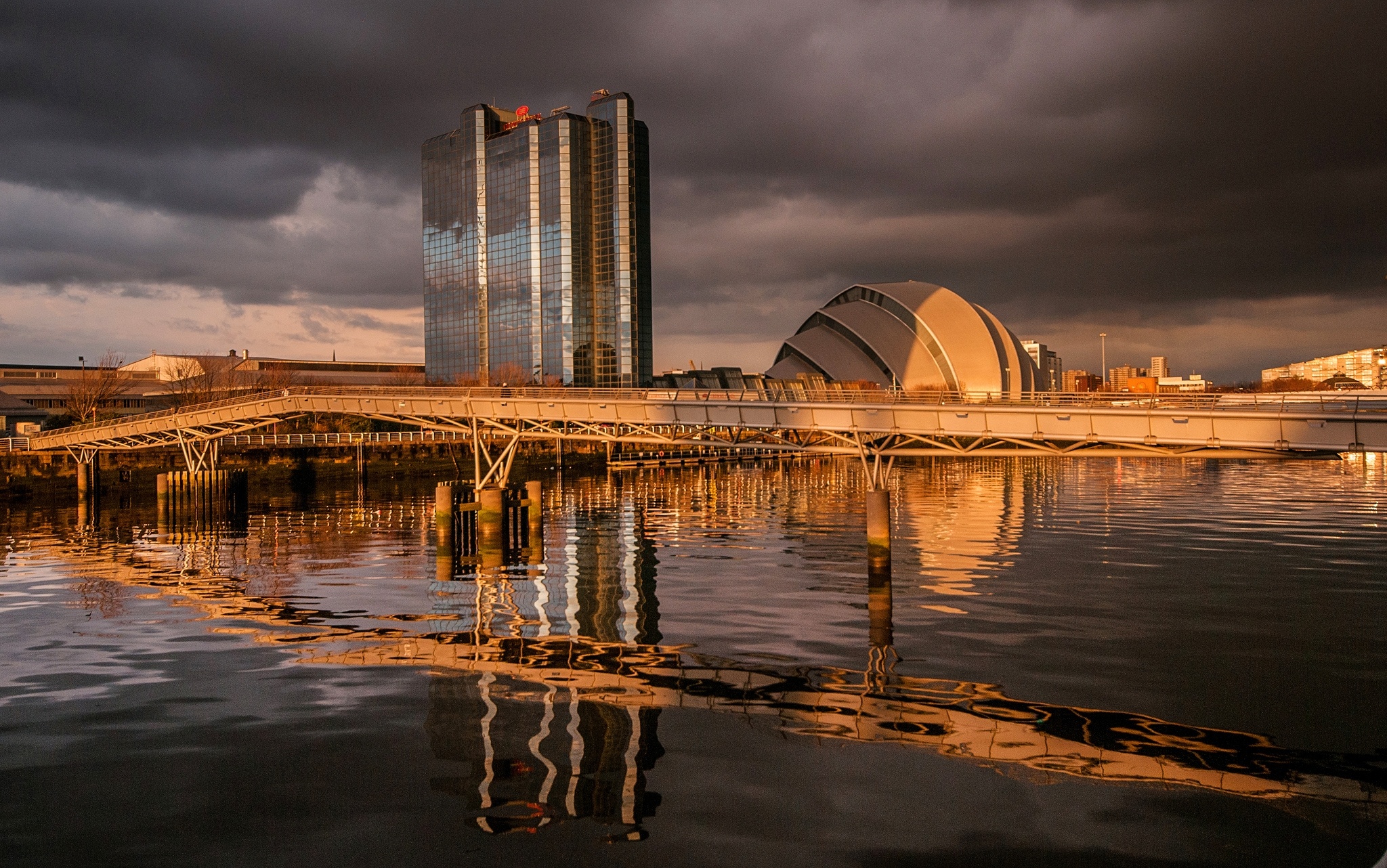 River Clyde, Glasgow (Scotland) Wallpaper, 2050x1290 HD Desktop