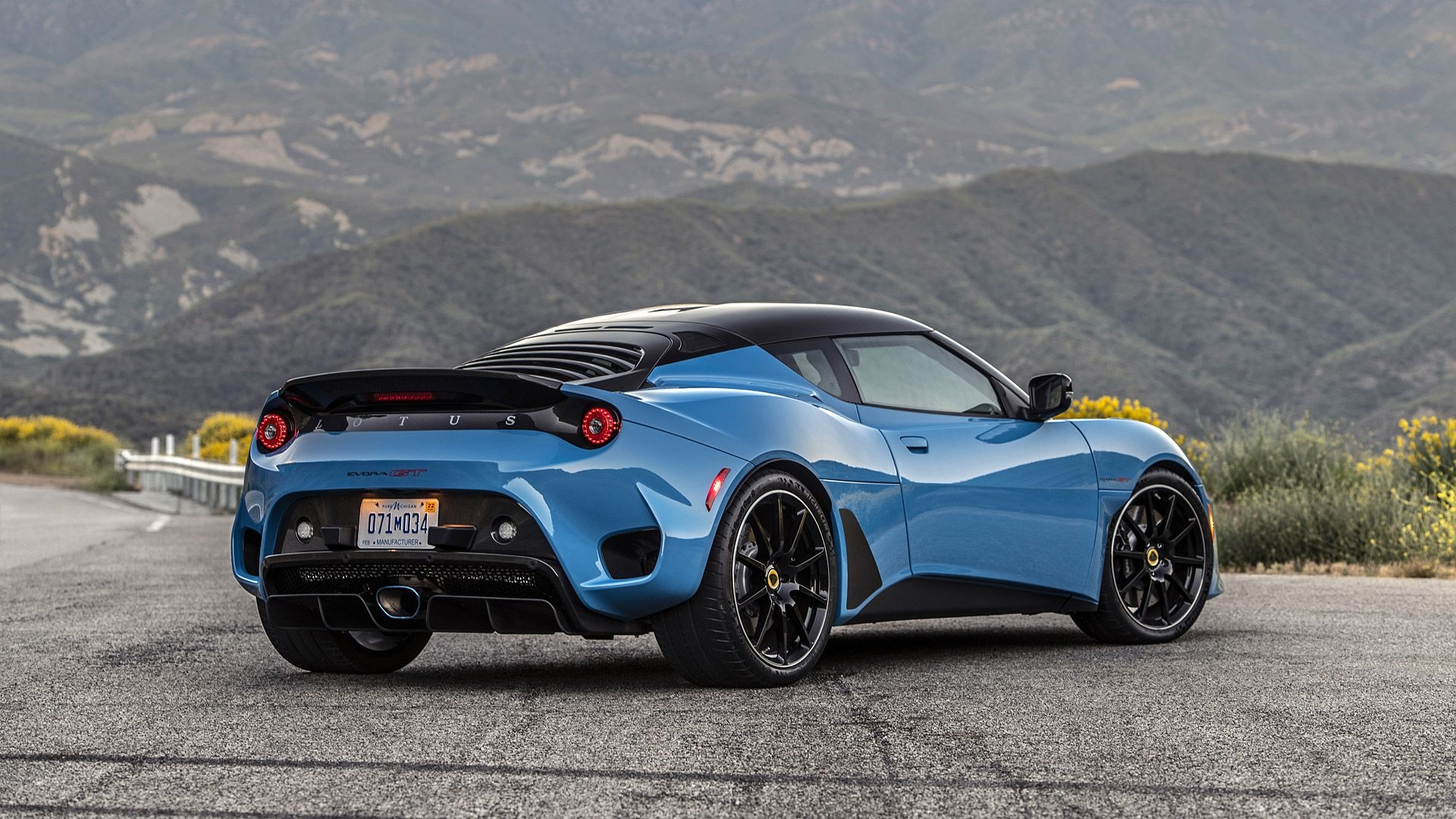 Lotus Evora, Exotic sports car, Elegant curves, Speed and power, 1920x1080 Full HD Desktop