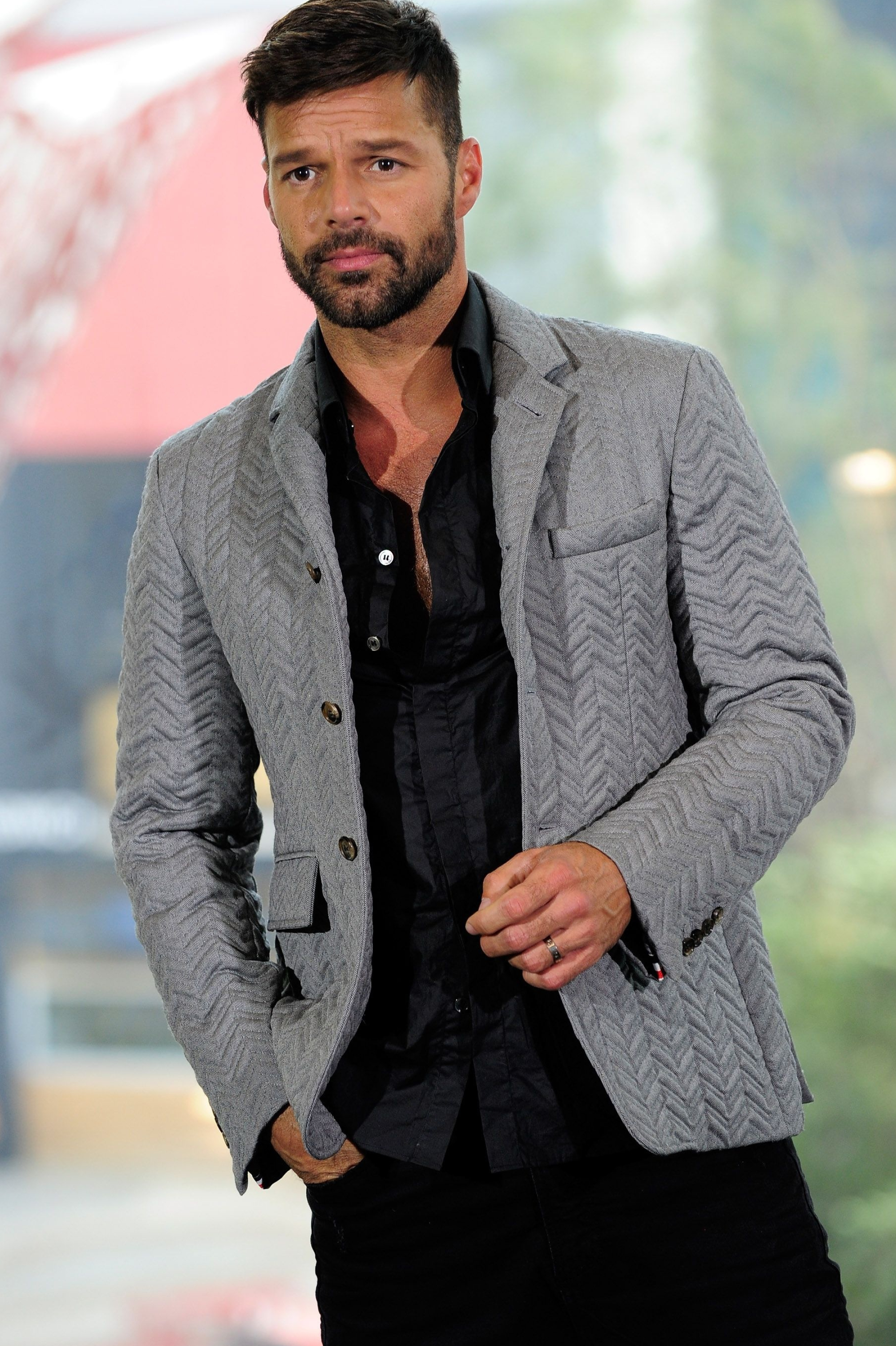 Ricky Martin, American Crime Story, Compelling plot, Exciting role, 2000x3000 HD Phone