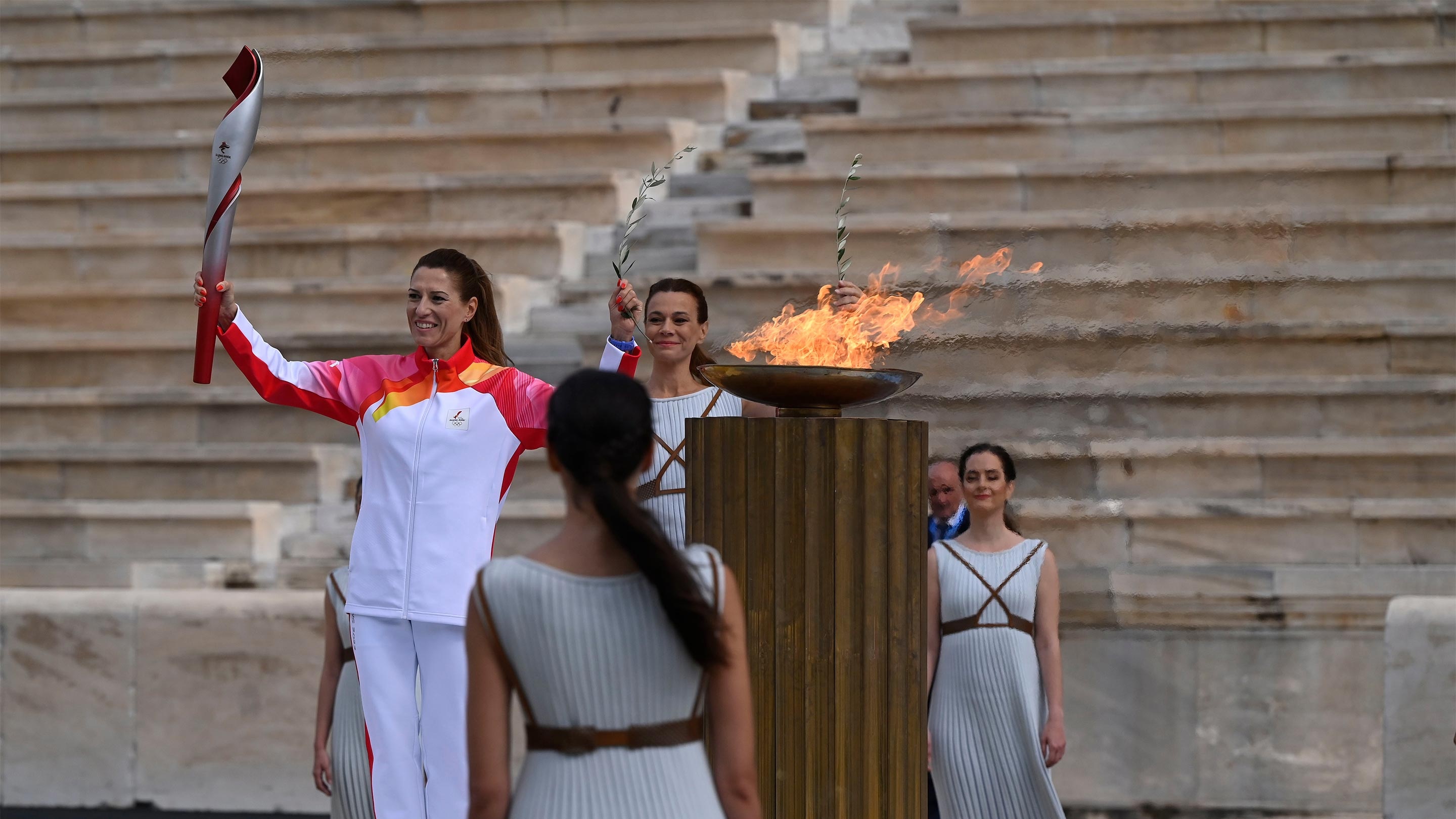 On its way, Beijing Olympic Flame, Olympic news, 2880x1620 HD Desktop