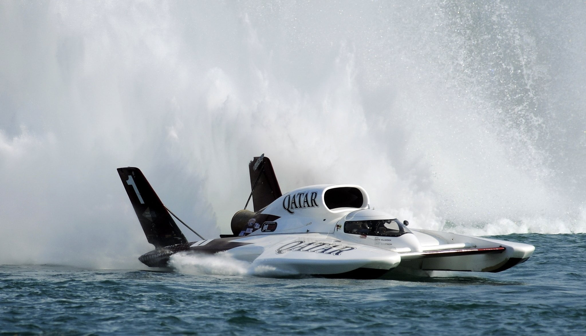 Speedboat wallpaper, Hydroplane elegance, Coastal beauty, Refreshing sea breeze, 2050x1180 HD Desktop