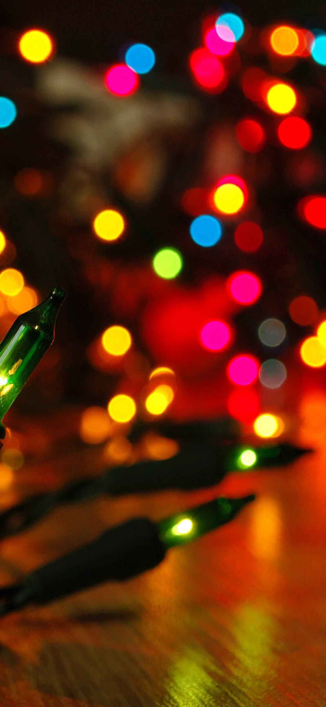 Holiday bokeh, Christmas lights, Dreamy atmosphere, Magical glow, 1130x2440 HD Phone