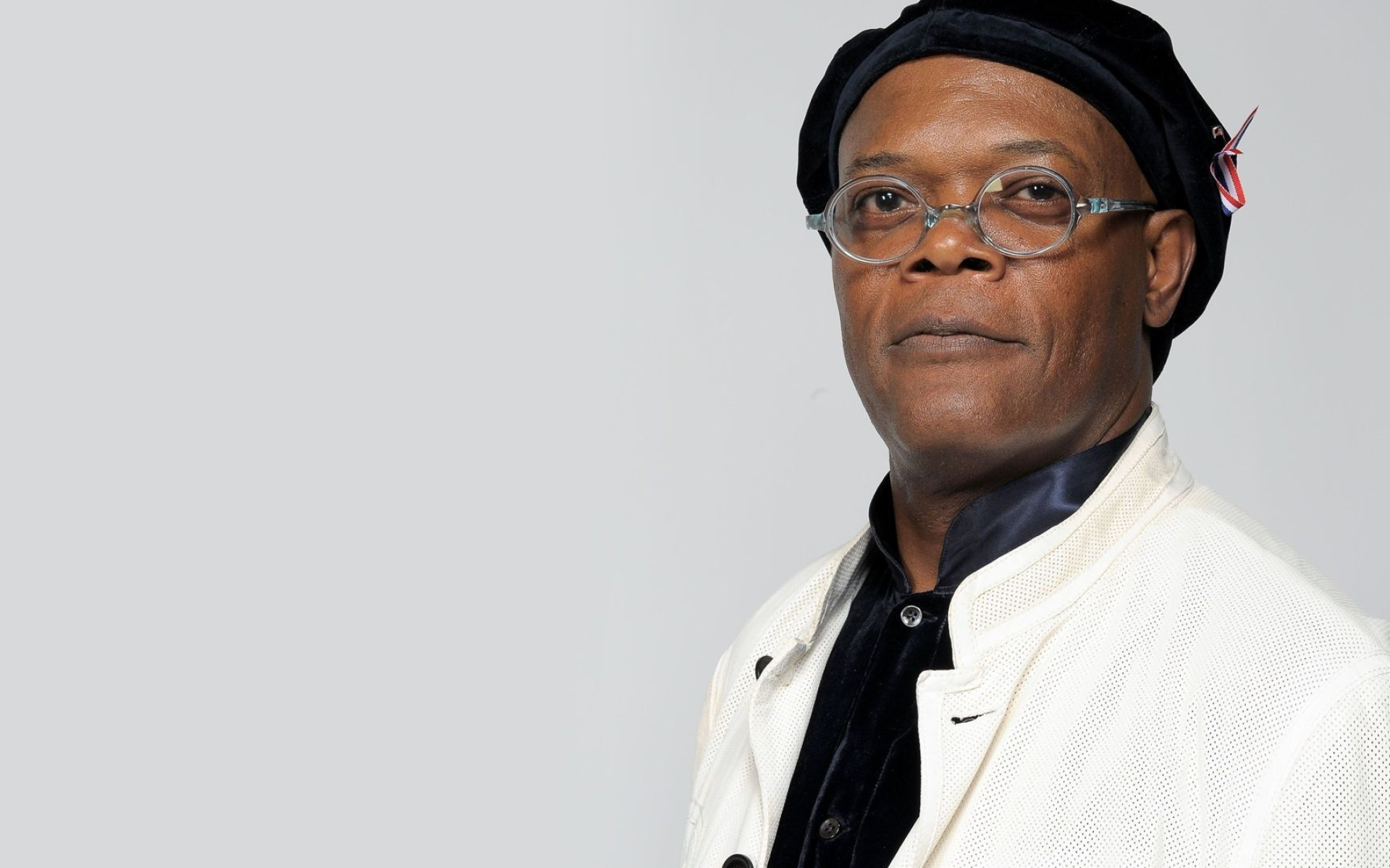 Samuel L. Jackson, Versatile actor, Memorable characters, Hollywood career, 1920x1200 HD Desktop