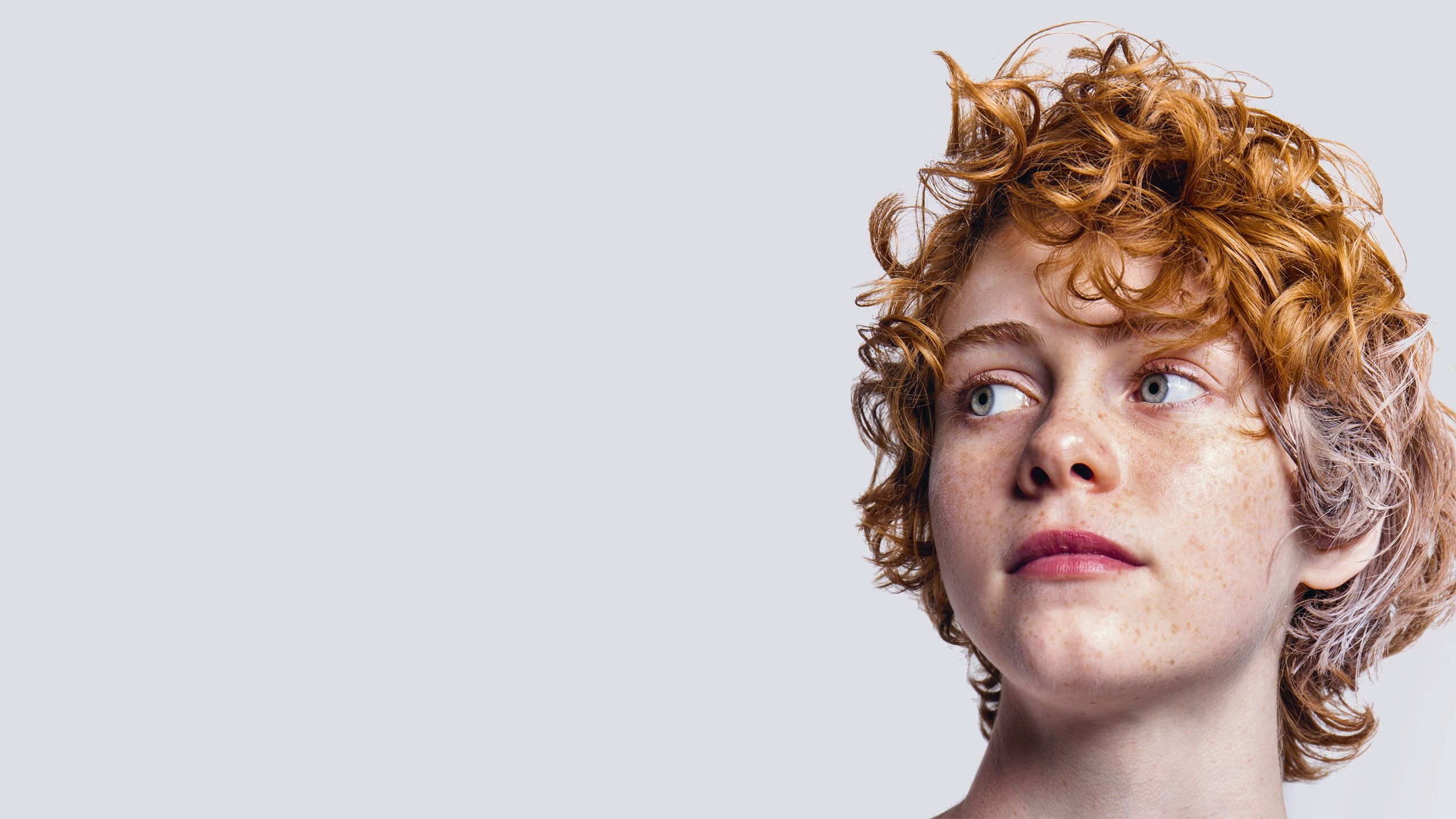 Sophia Lillis, Celebrity actress, Redhead beauty, 2560x1440 HD Desktop