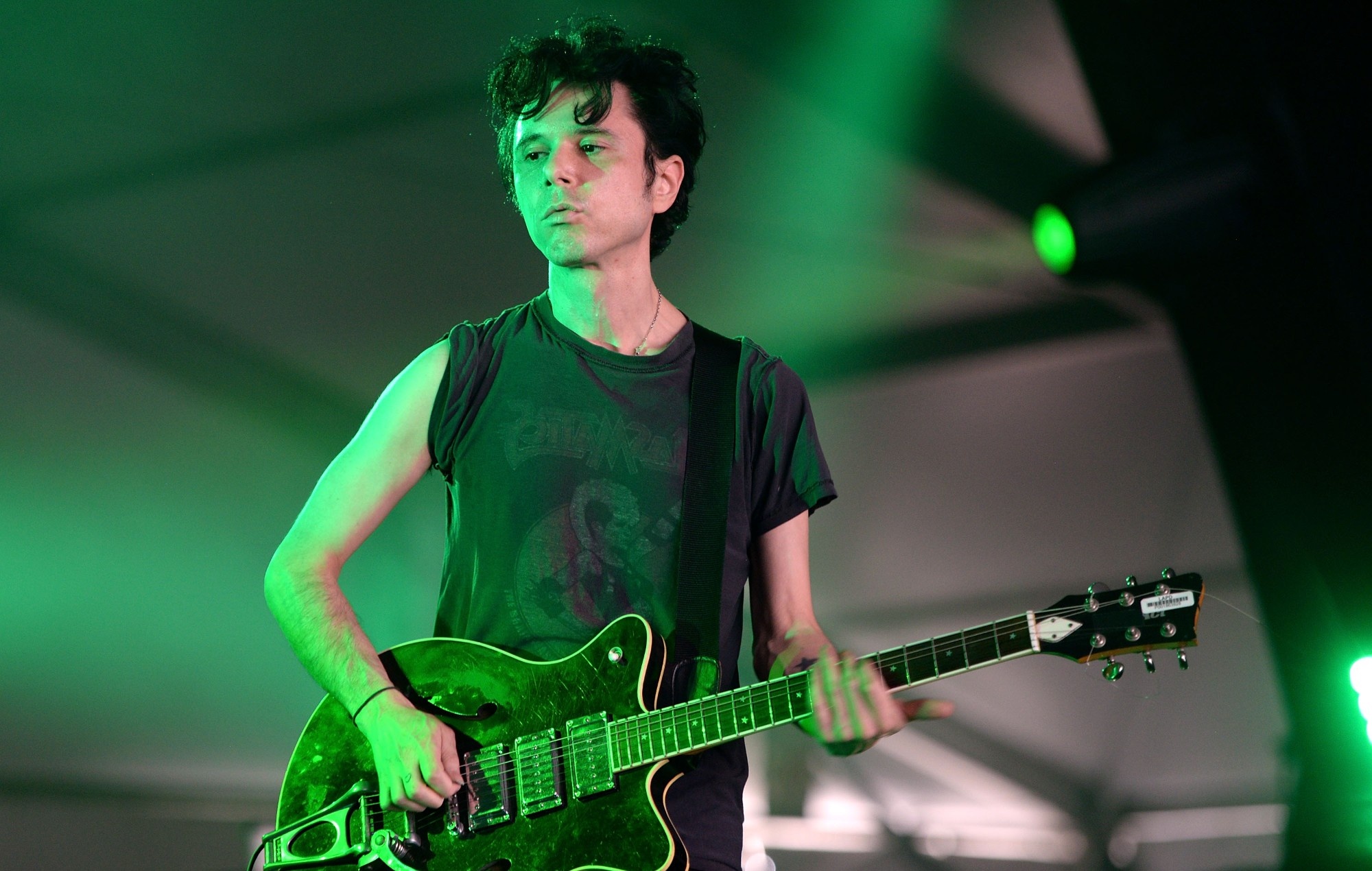 Nick Zinner, Australia love letter, Aussie music playlist, 2000x1270 HD Desktop