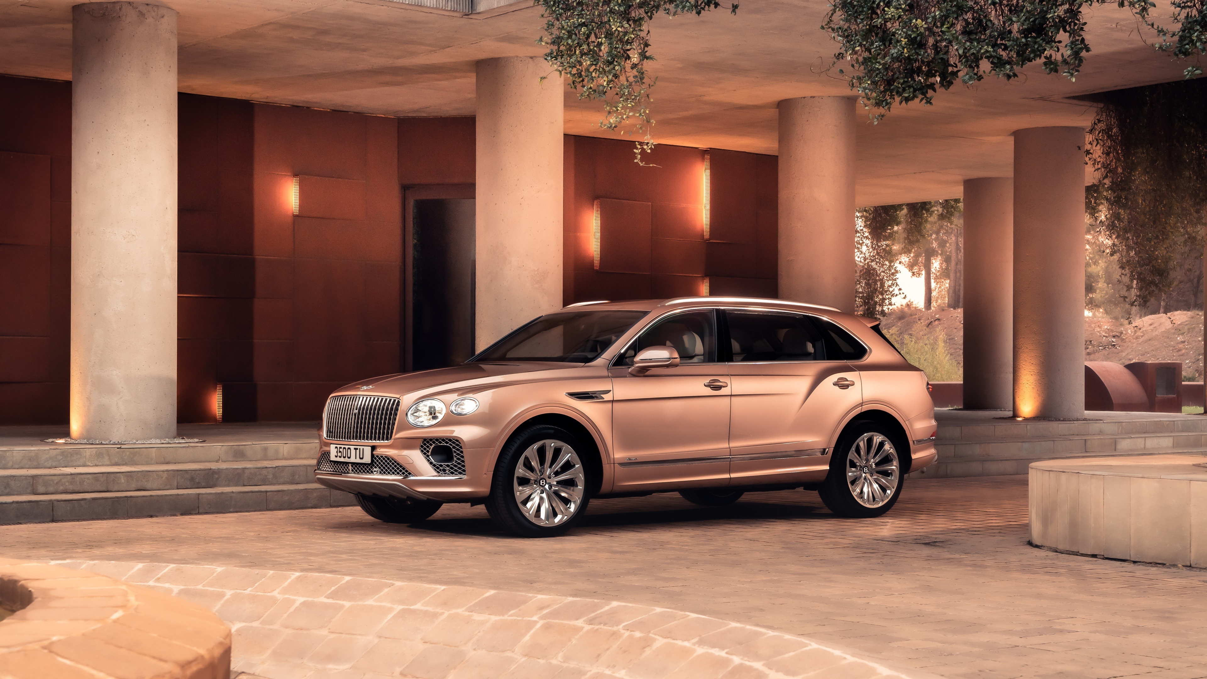2022 Model, Bentley Bentayga Wallpaper, 3840x2160 4K Desktop