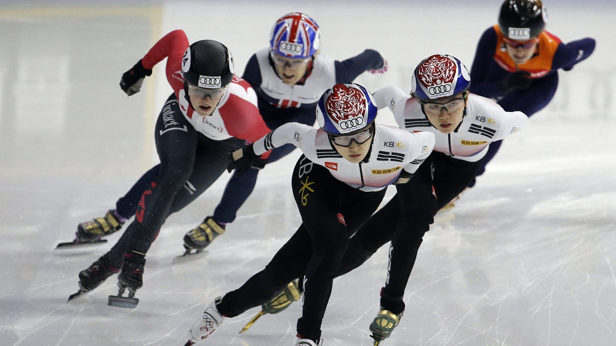ISU World Cup Short Track Speed Skating 2017, Choi Min-jeong Wallpaper, 2560x1440 HD Desktop