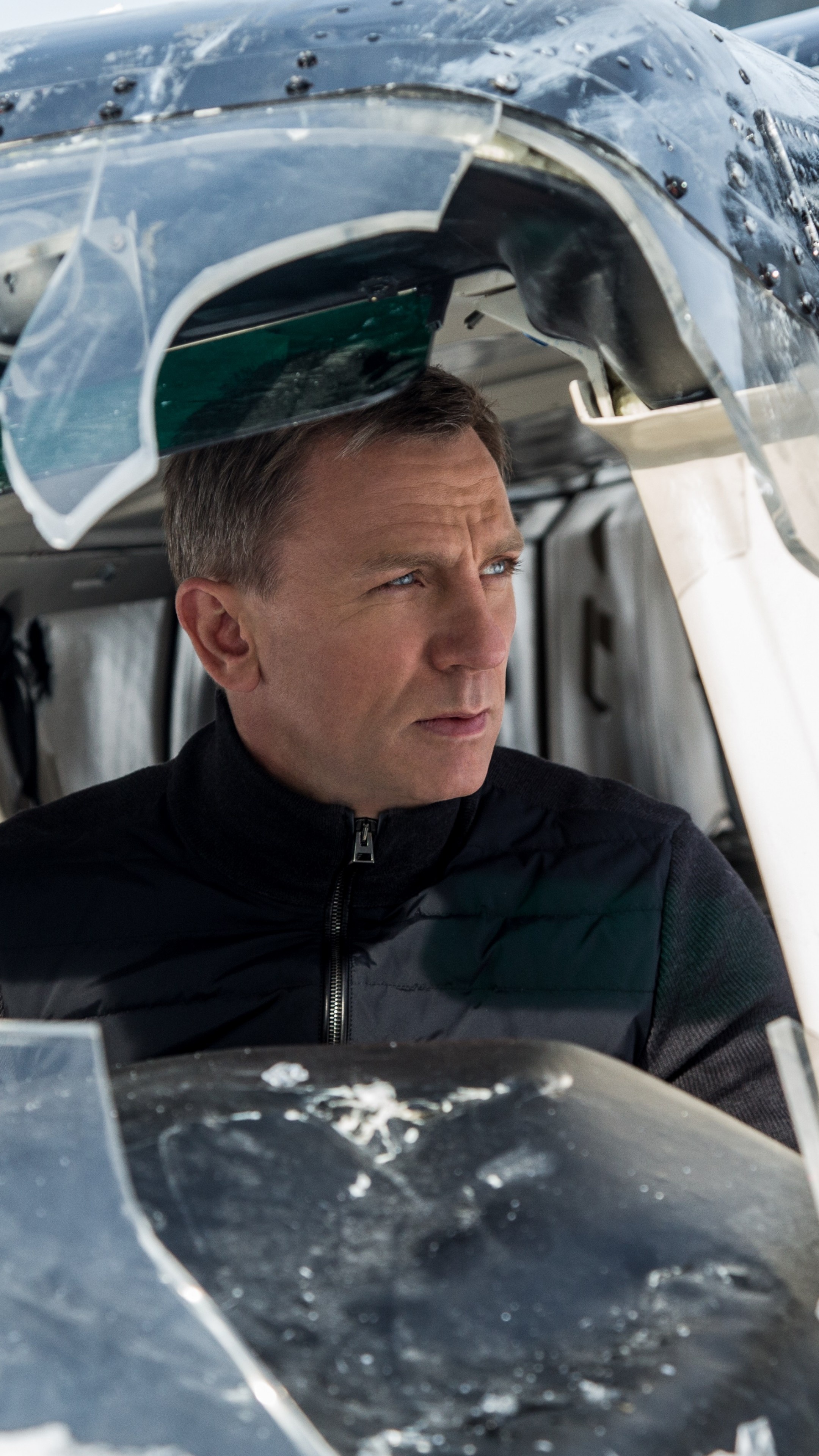 Spectre, Best Movies of 2015, Daniel Craig, 2160x3840 4K Phone