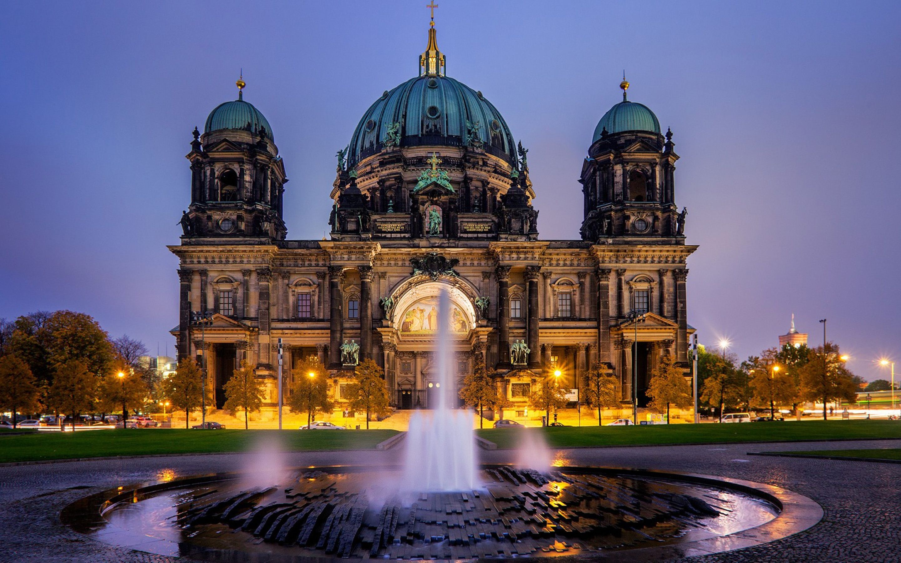 Berlin cathedral, Iconic monument, Architectural marvel, Wallpaper-worthy, 2880x1800 HD Desktop