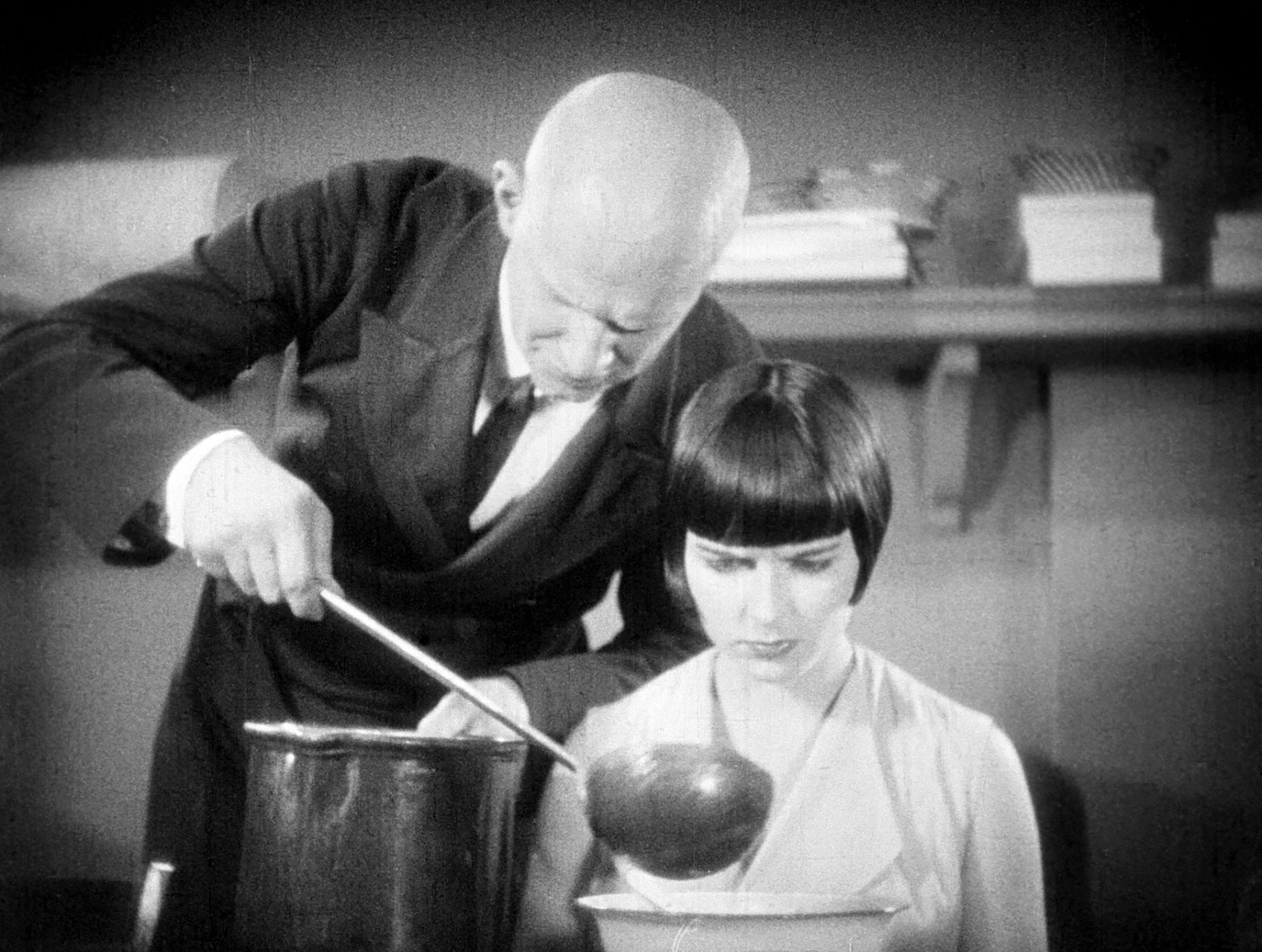 Louise Brooks, Tagebuch einer Verlorenen, Movie still, Expert in Louise Brooks, 2040x1540 HD Desktop