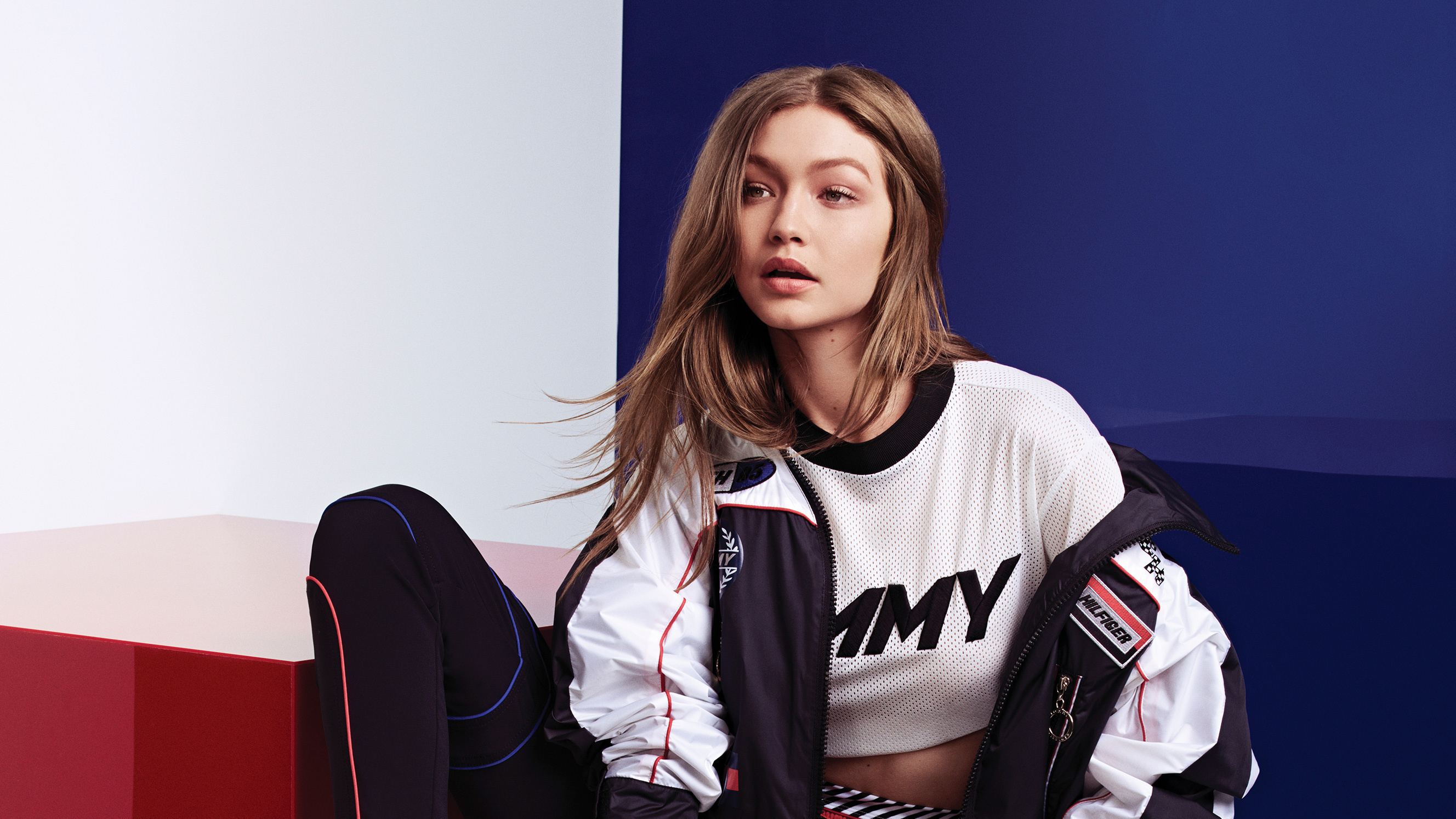 Tommy Hilfiger, Gigi Hadid, 2018 photoshoot, Celebrities, 2660x1500 HD Desktop