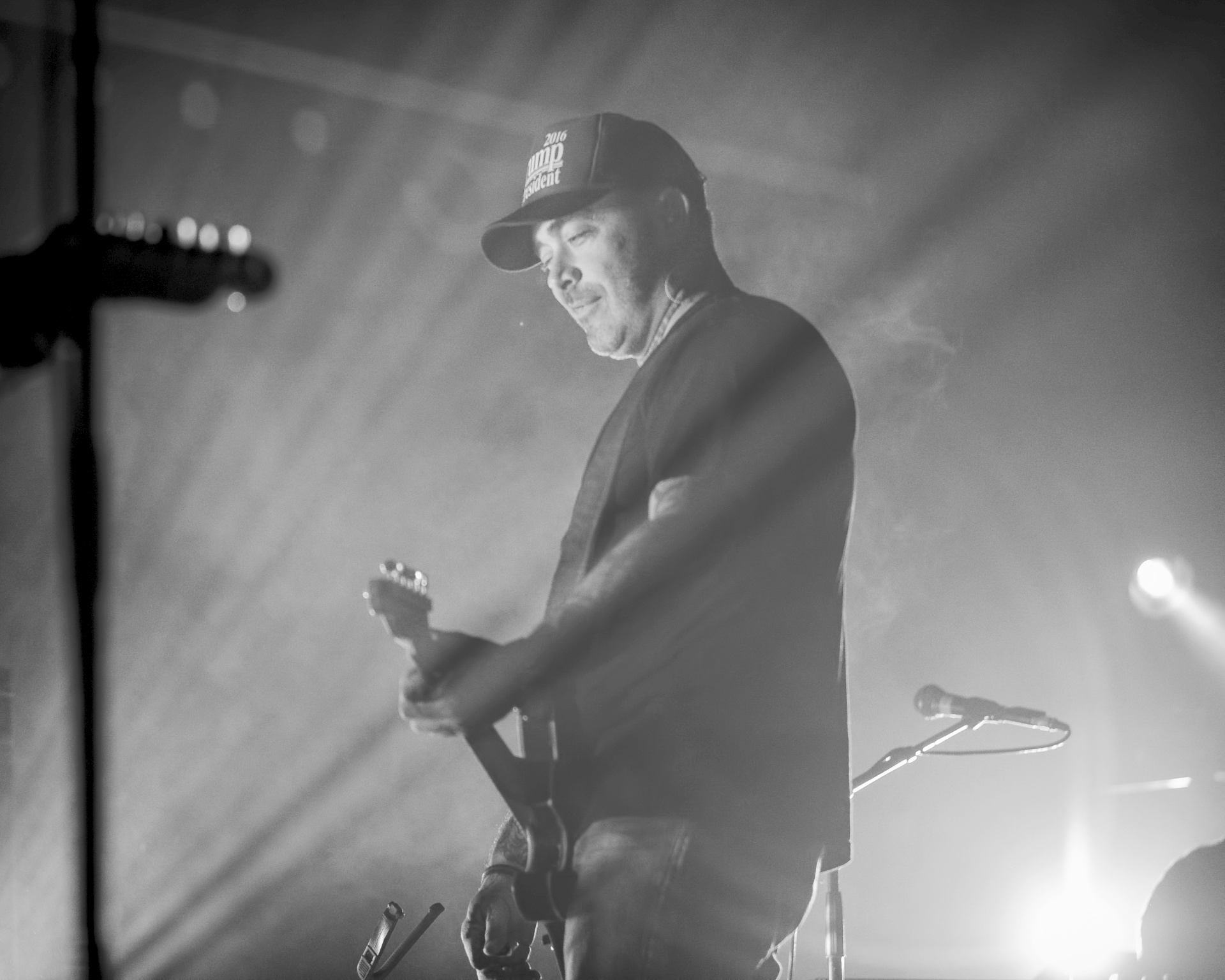 Staind, Aaron Lewis, Trump supporter, New album, 1920x1540 HD Desktop