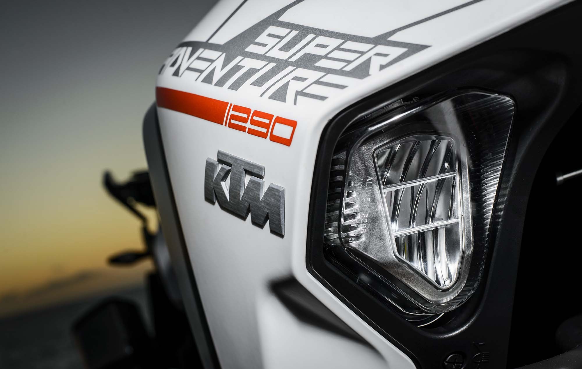 Head Fairing, KTM Logo Wallpaper, 2000x1270 HD Desktop