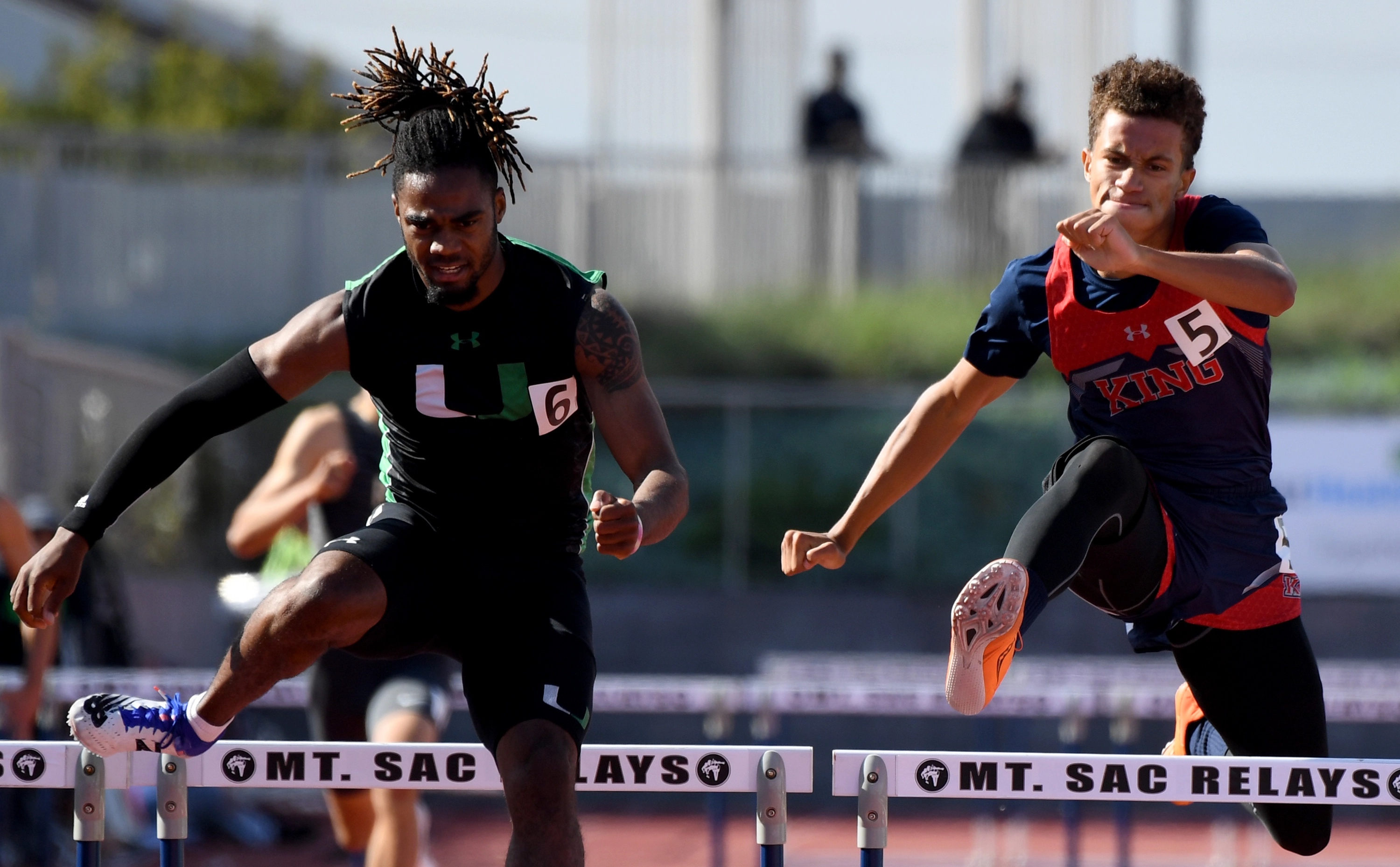 Caleb Roberson, Reyte Rash, Hurdling rivalry, CIF State meet, 3000x1860 HD Desktop