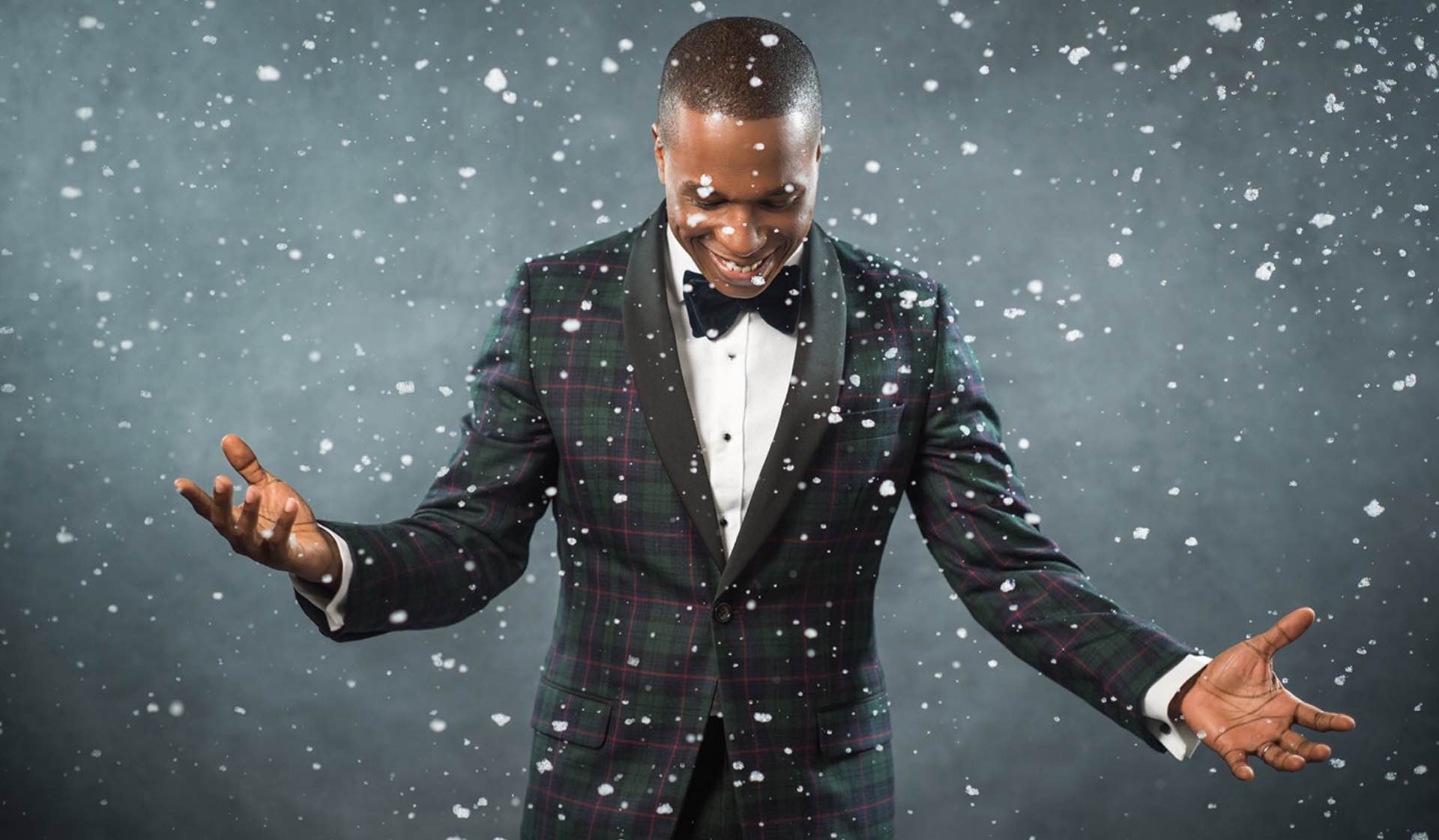 Leslie Odom Jr., Simply Christmas, Holiday music, Festive songs, 1920x1130 HD Desktop