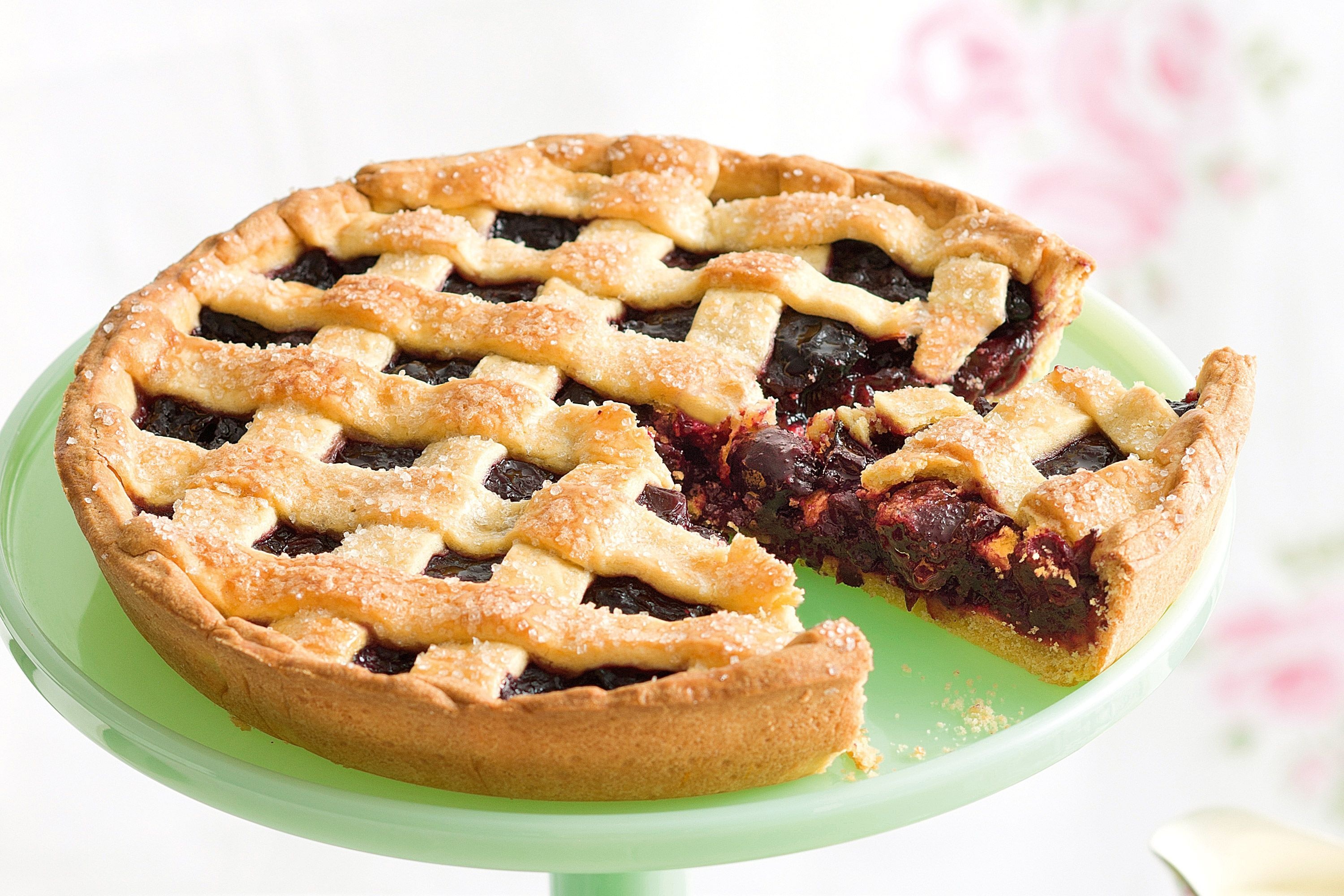 Cherry pie wonder, Classic recipe, Sweet temptation, Alluring treat, 3000x2000 HD Desktop