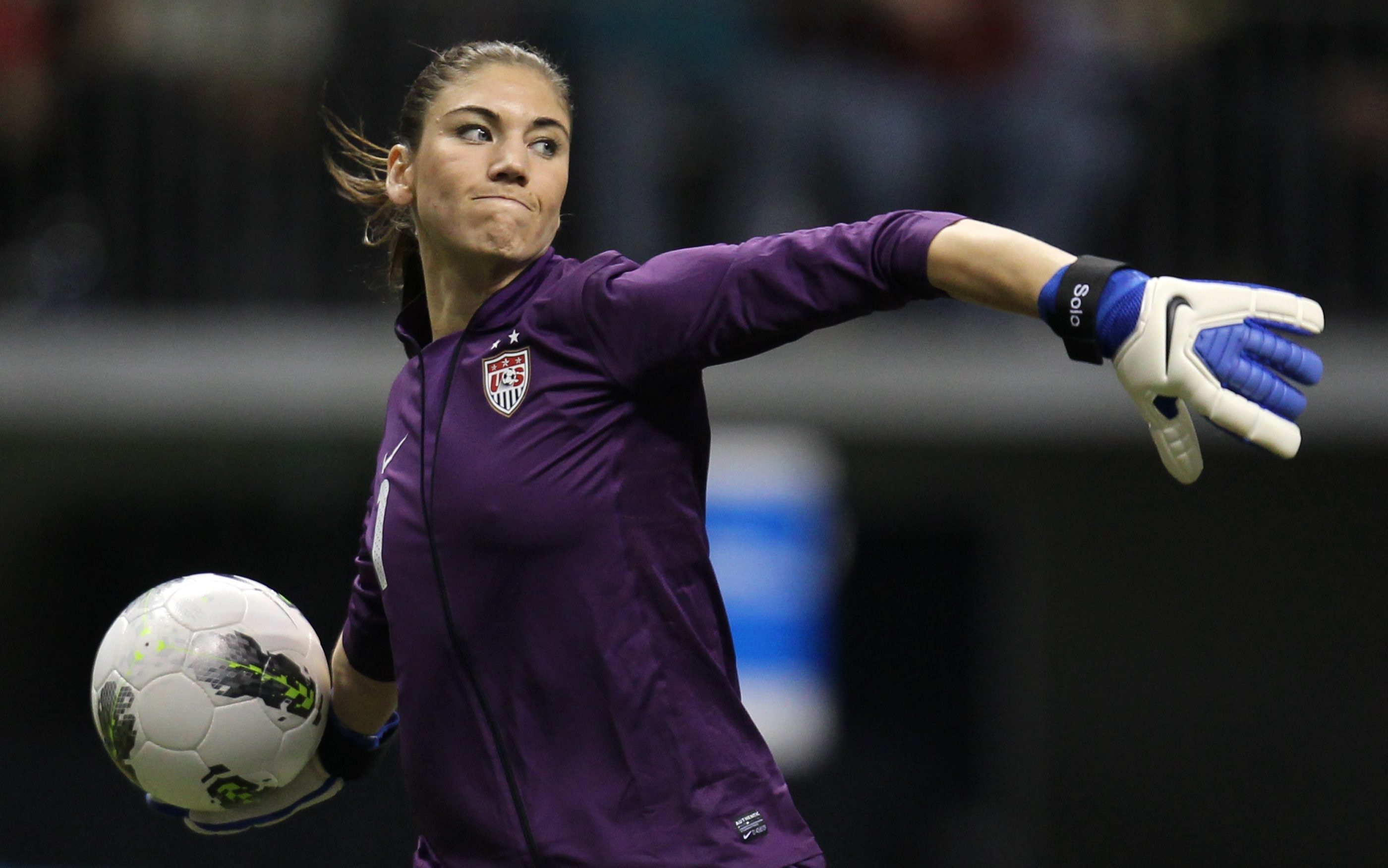 Hope Solo, Soccer and politics, Sociocultural dynamics, Impactful activism, 2800x1760 HD Desktop