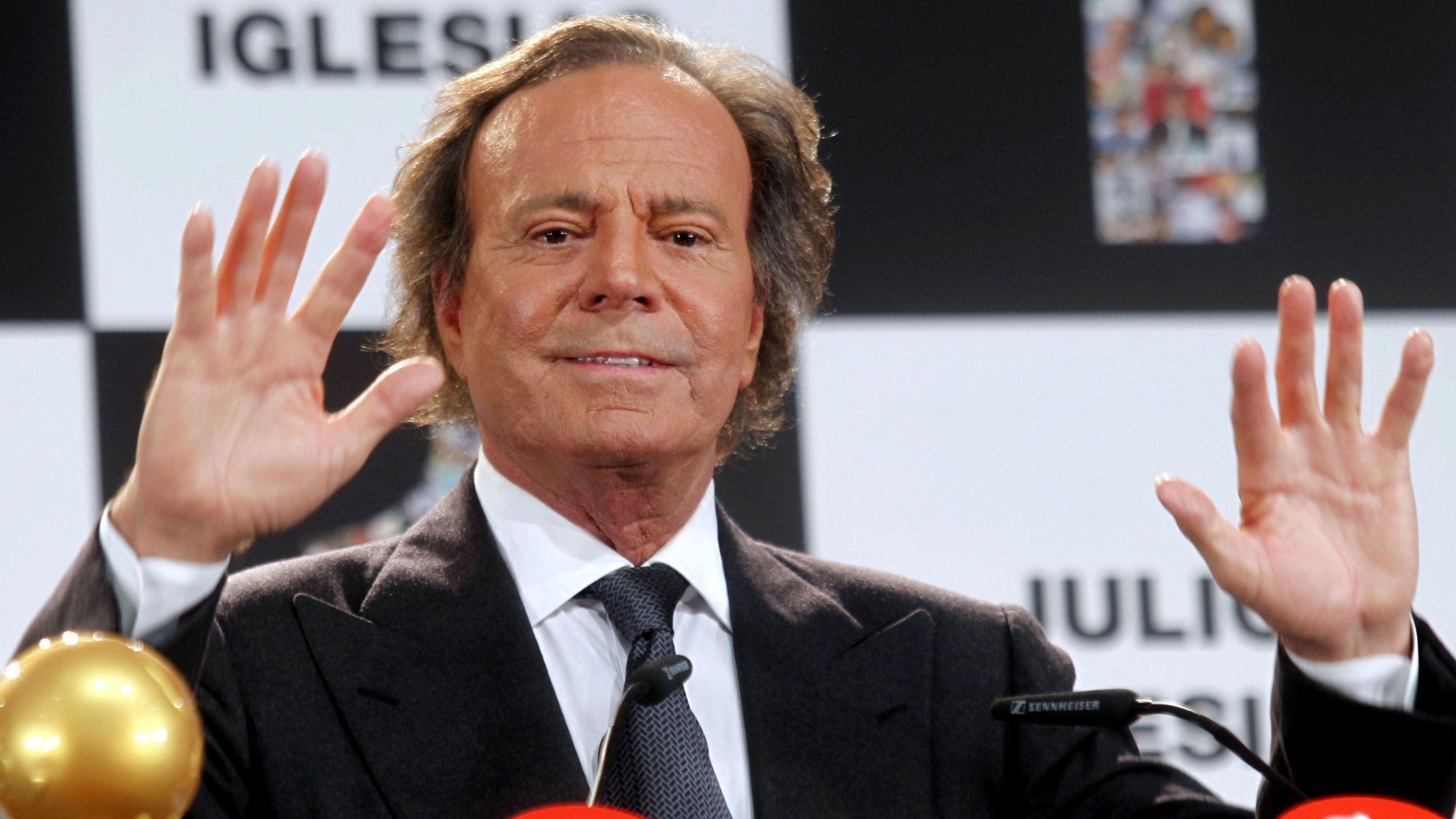 Julio Iglesias, meme collection, hilarious moments, Internet sensation, 3000x1690 HD Desktop