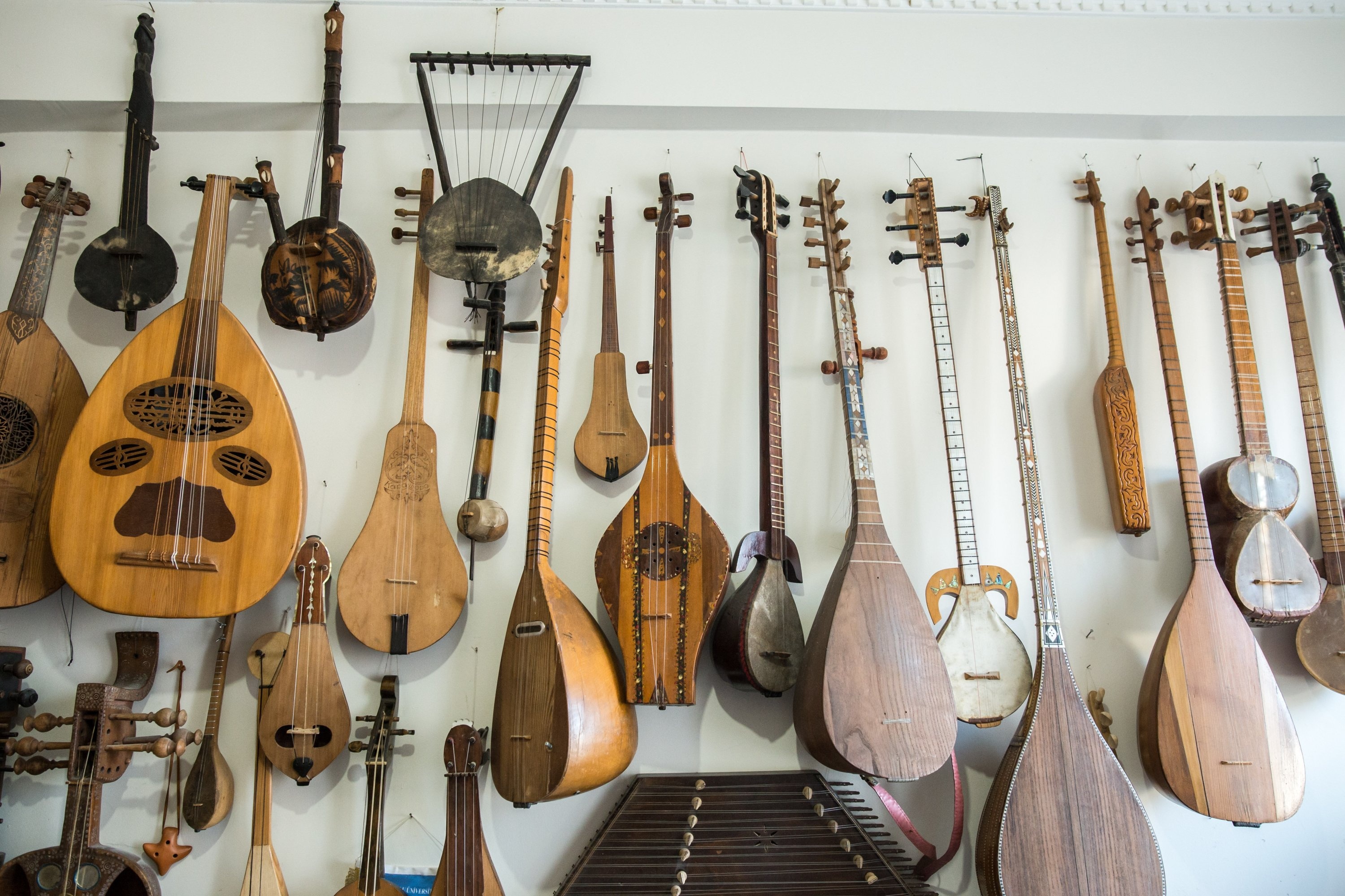 Craftsman revives rare, Musical instruments workshop, Istanbul workshop daily, Istanbul workshop daily, 3000x2000 HD Desktop