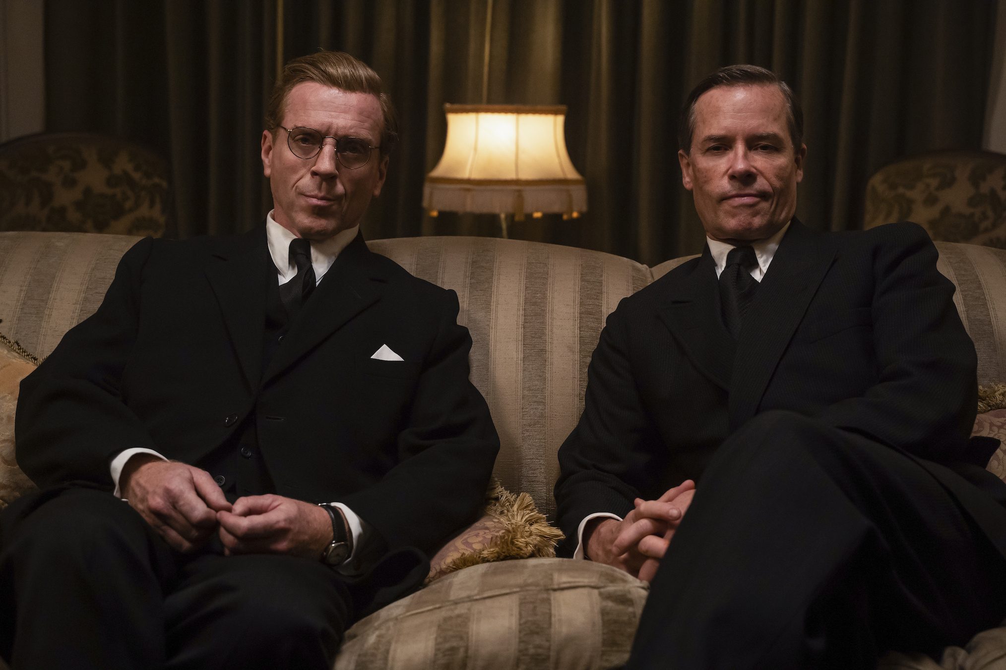Guy Pearce movies, Damian Lewis and Guy Pearce, Premier regard sur, Acting brilliance, 2030x1360 HD Desktop