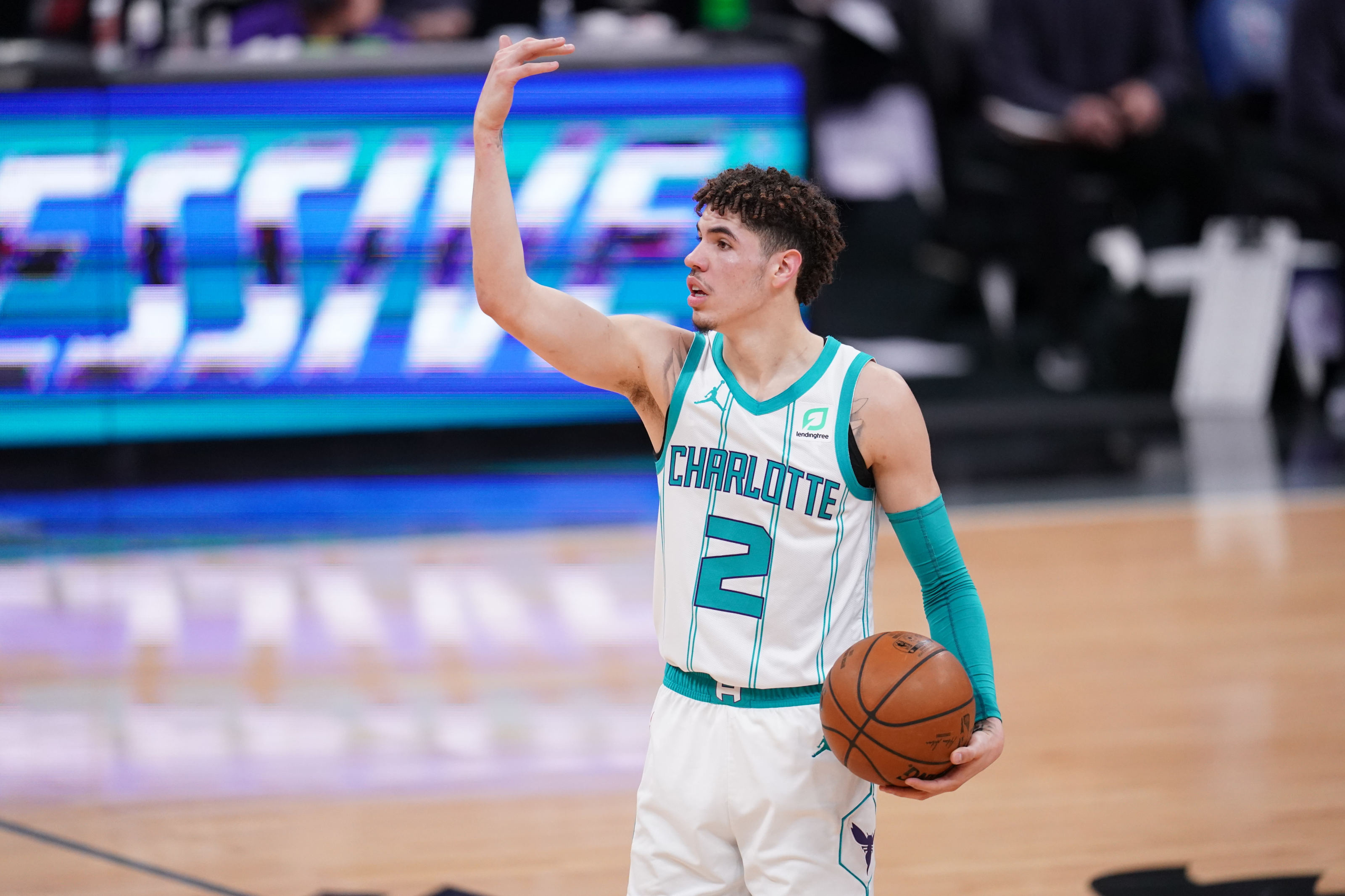 LaMelo Ball, NBA surprises, Memorable moments, Season highlights, 3200x2140 HD Desktop