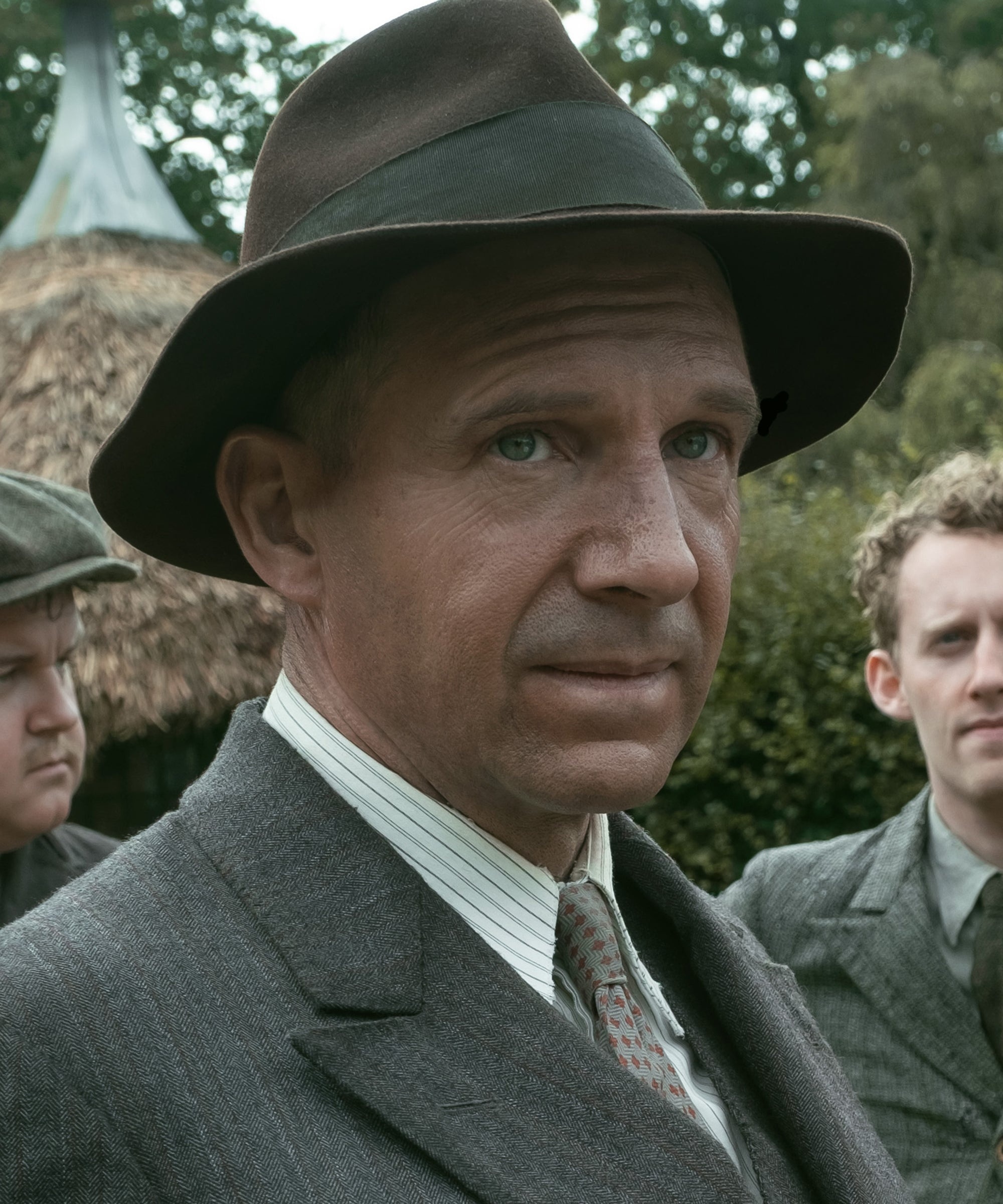 The Dig movie, British actors, Netflix cast, Compelling performances, 2000x2400 HD Phone