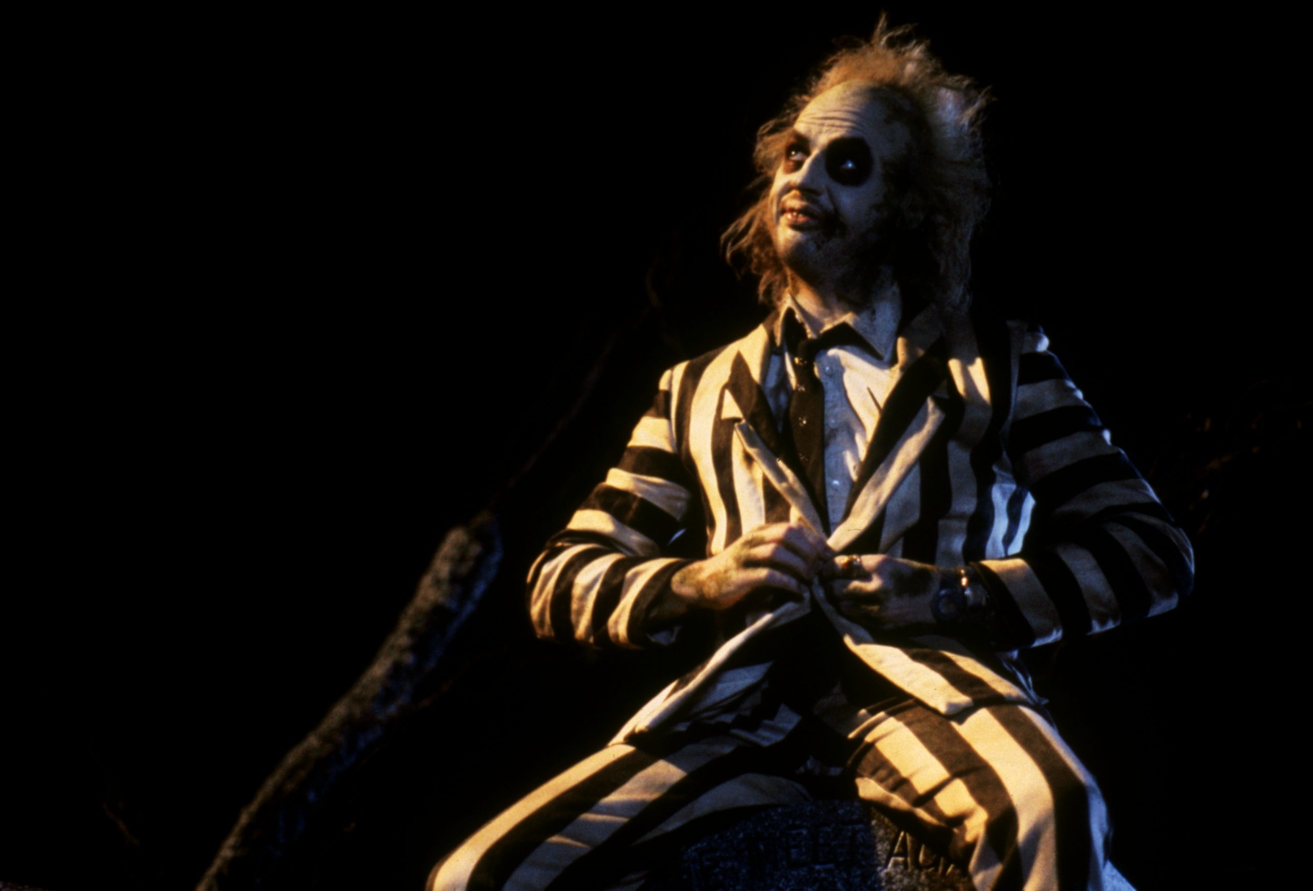 Michael Keaton, Beetlejuice character, Tim Burton, Classic movie, 2560x1740 HD Desktop
