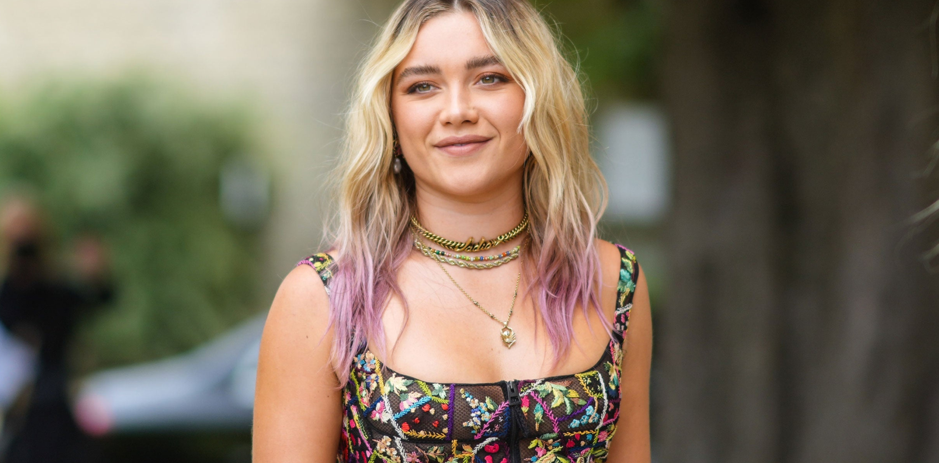 Florence Pugh, Hair transformation, 3000x1490 Dual Screen Desktop