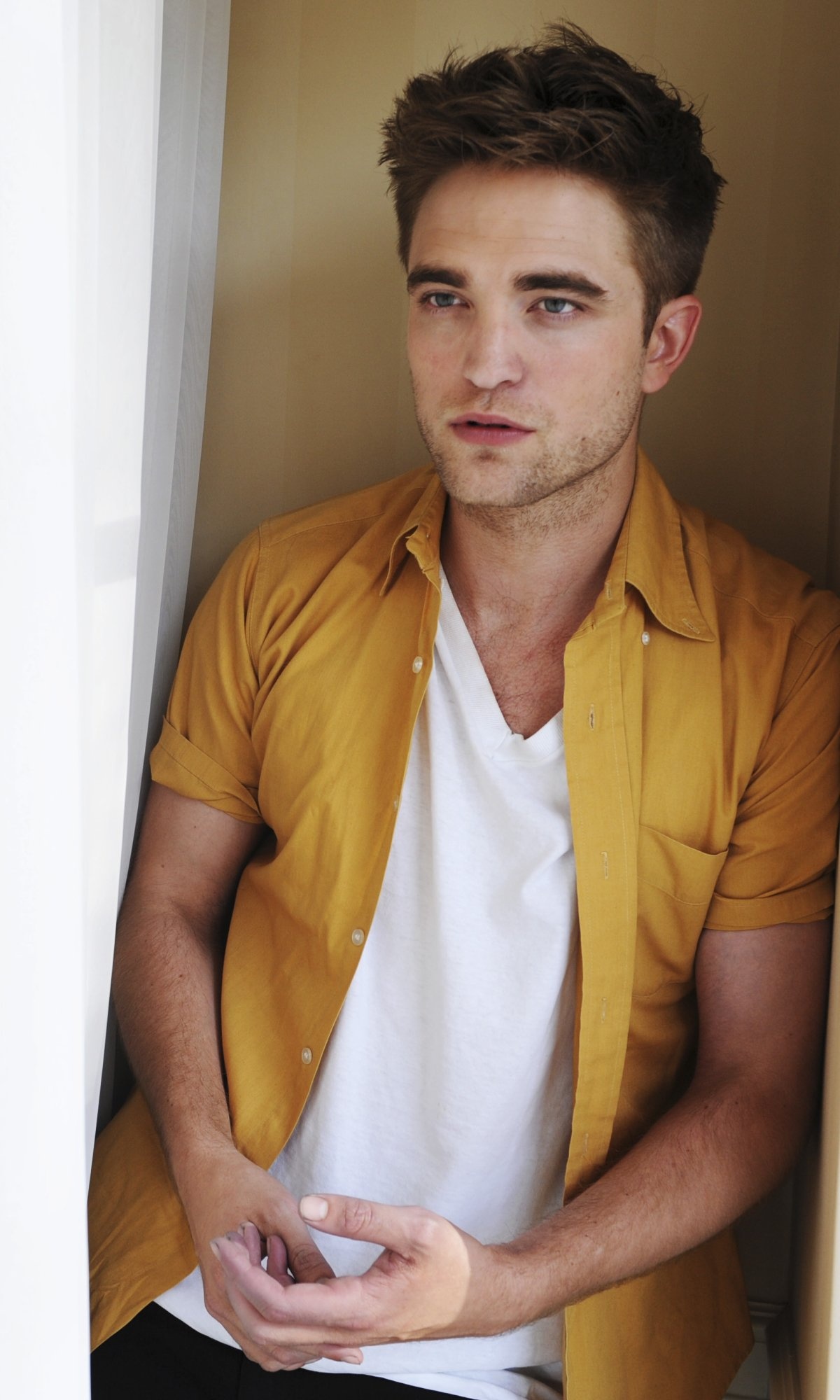 Robert Pattinson, Celebs, Celebrity, Actor, 1200x2000 HD Phone