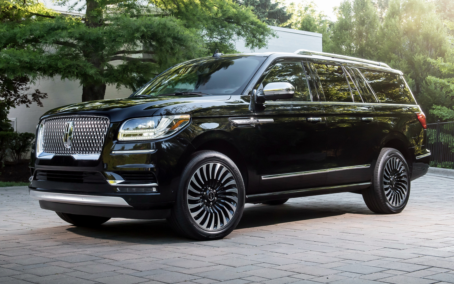 Lincoln Navigator, 2018 model, Premium SUV, Exquisite design, 1920x1200 HD Desktop