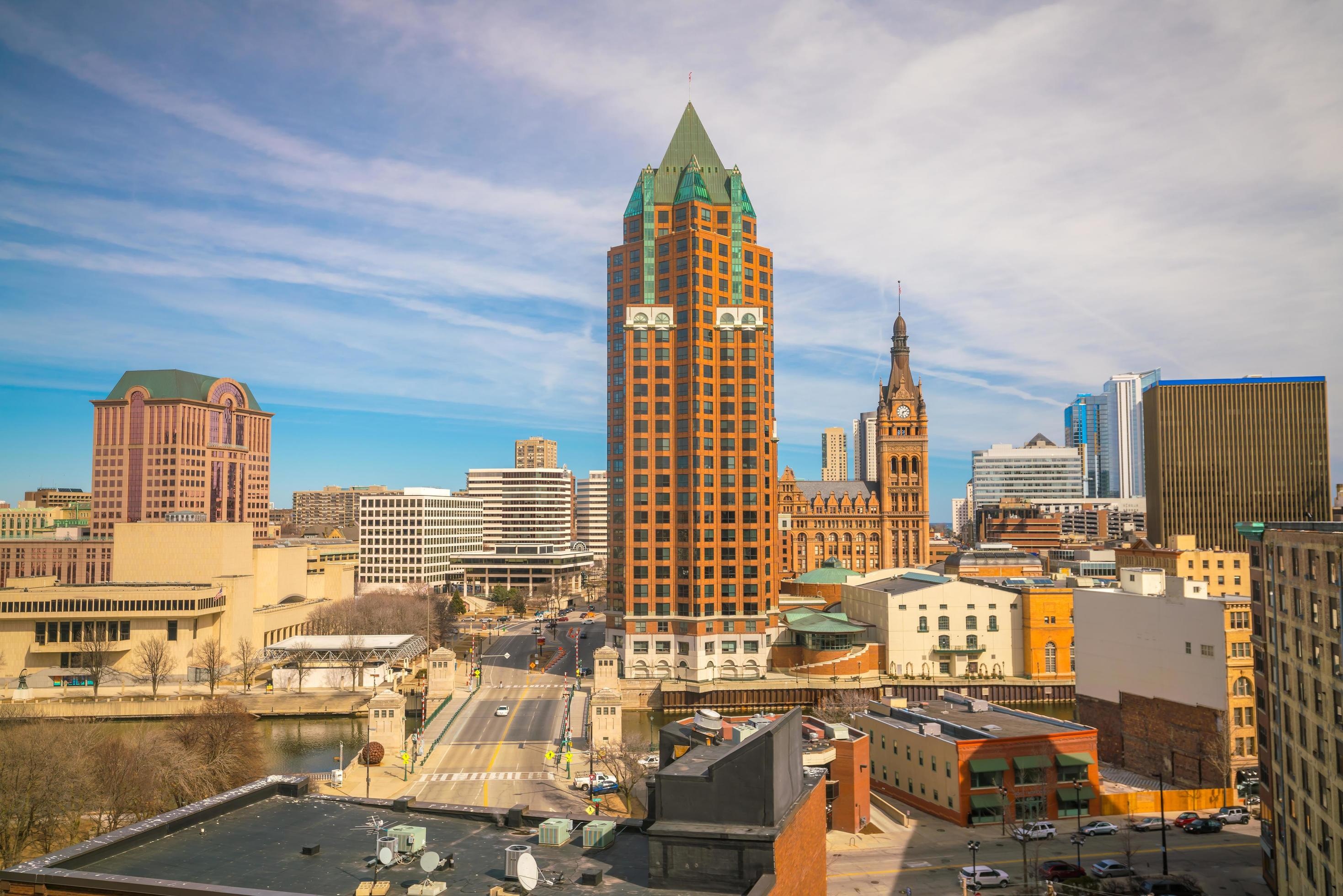 Milwaukee Skyline, Travels, Skyline der innenstadt, Milwaukee USA, 2940x1960 HD Desktop