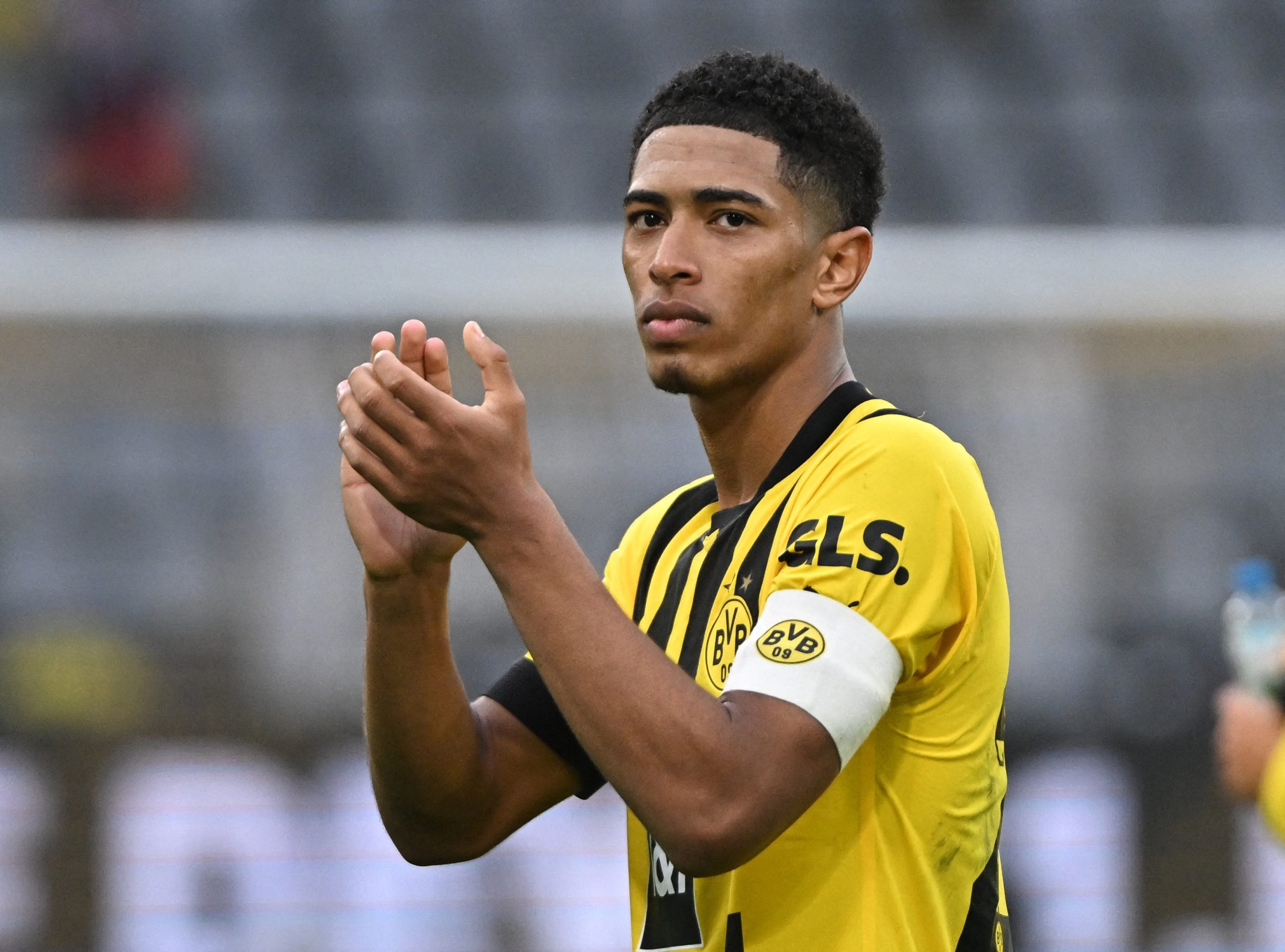 Jude Bellingham, Borussia Dortmund kit, Captain armband, HD Desktop wallpaper