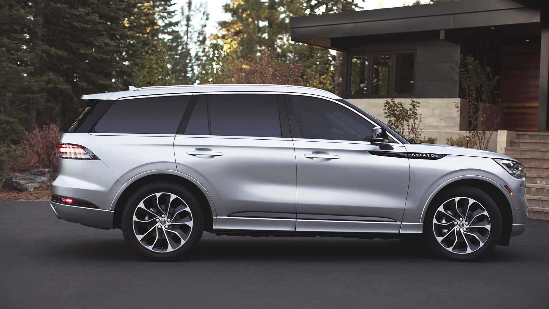 Lincoln Aviator, Grand Touring electric range, Clearance sale, Luxury performance, 1920x1080 Full HD Desktop