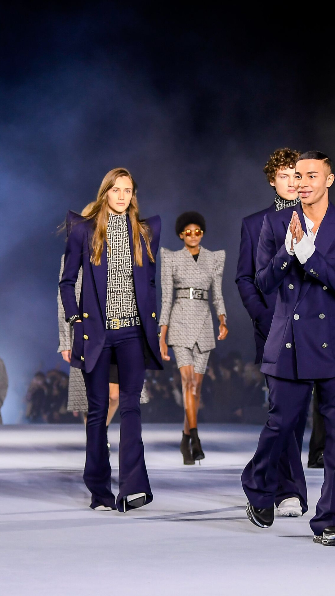 Fashion Week essence, Remarkable event, Fashion enthusiasts, Inspiring designs, 1080x1920 Full HD Phone