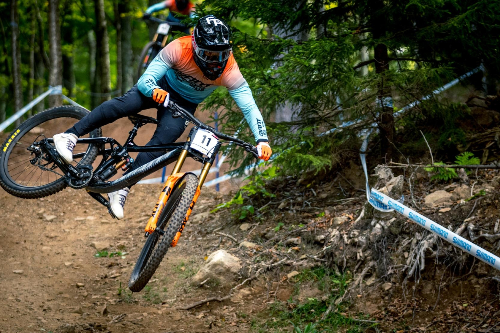 Rmi Thirion, Snowshoe world cup victory, Valentina Hll, Reece Wilson, 2050x1370 HD Desktop