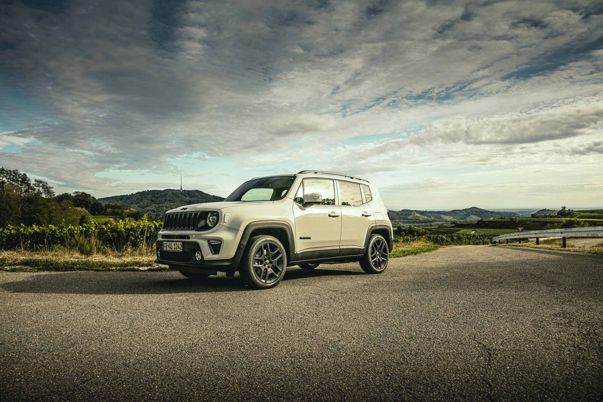 Jeep Renegade, Autohaus Imbery Haartheim, Alfa Romeo Fiat, Jeep dealership, 2050x1370 HD Desktop